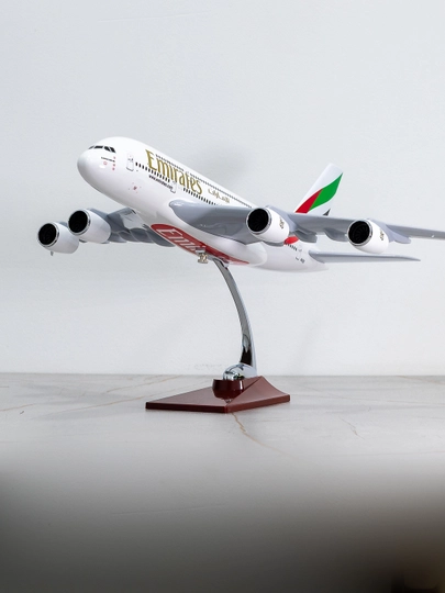 Airbus A380 samolyoti modeli, Emirates aviakompaniyasi, 45 sm, Metall+plastiK - 