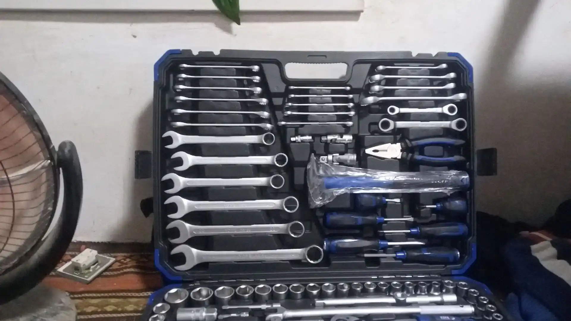 202 PCS asboblar to‘plami, professional kalit va yon tomon to‘plami