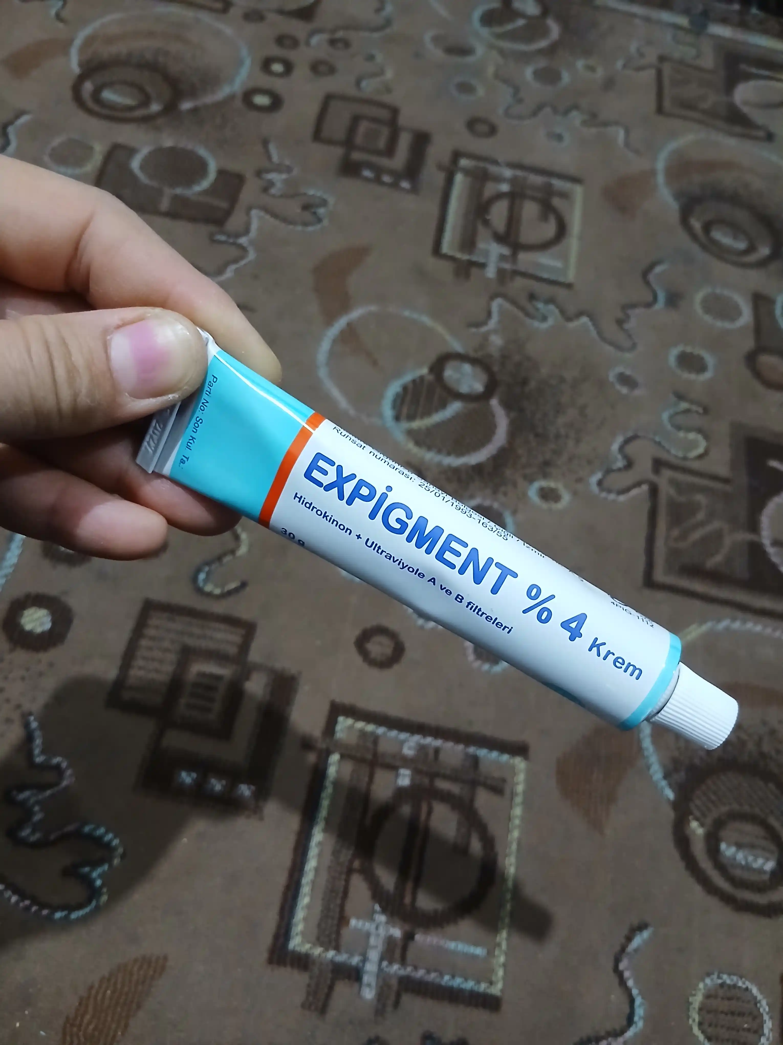 Крем отбеливающий, мазь для лица от пигментации "мелазмы" и веснушек Expigment 4%, 30 г