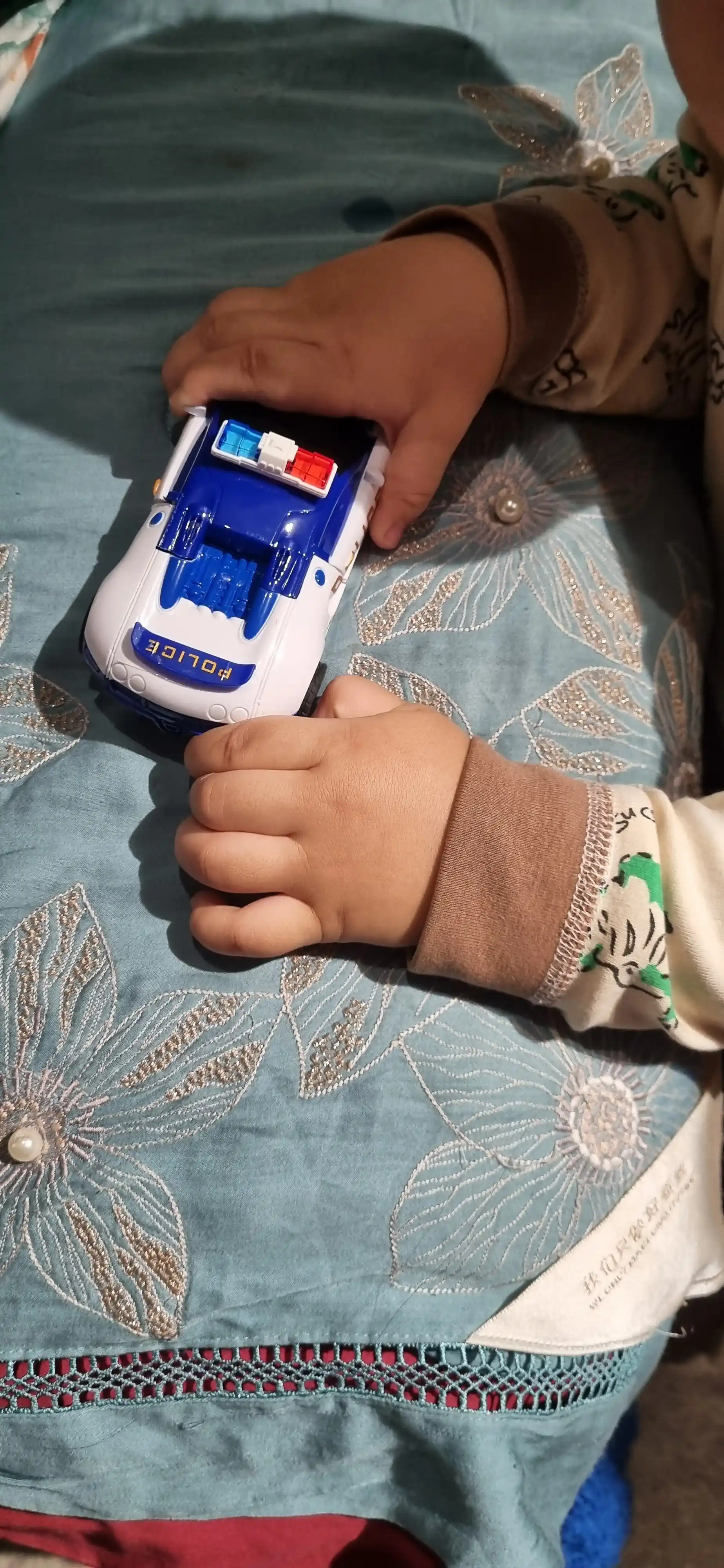 Bolalar o'yinchoq mashinasi, o'zgartiruvchi robot, 2 tasi 1 da