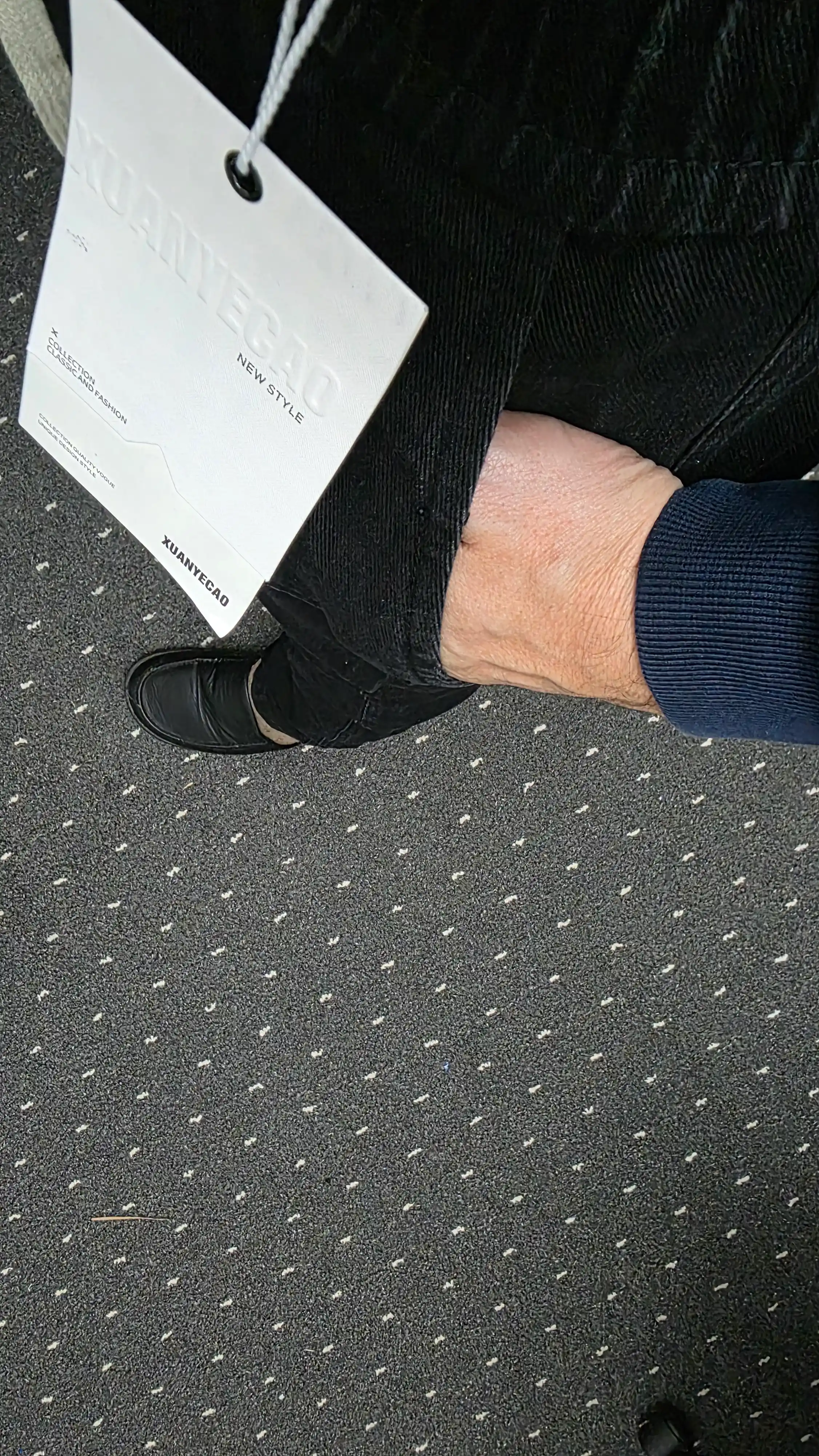 Elastik belbog‘li erkin bichimli erkaklar jinsi shimlari (Loose Fit), qulay, kundalik jinsi shimlar