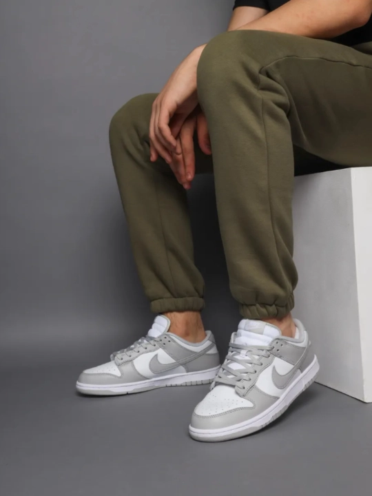 Erkaklar va ayollar krossovkalari - Nike SB Dunk Low Junior, uniseks