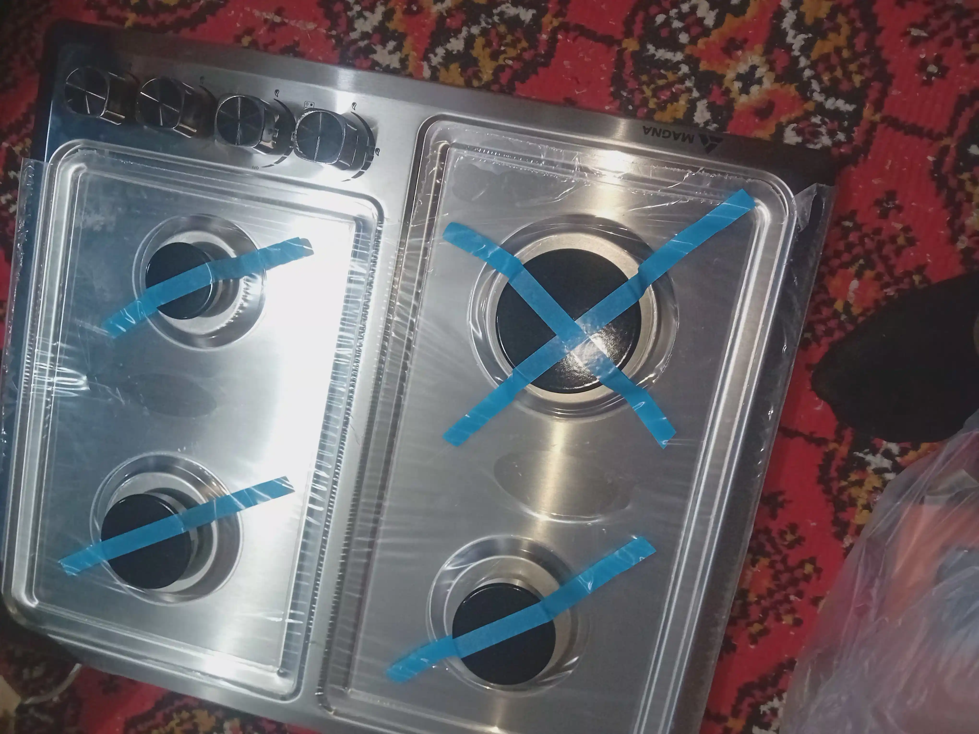 Magna pishirish paneli 35 seriya, 4 ta gaz konforka, avtoyondirgich