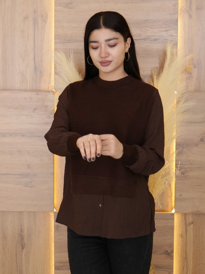 Ayollar kombinatsiyalangan jemperi, nimchali fason, yo'l-yo'l yengli zamonaviy jemper