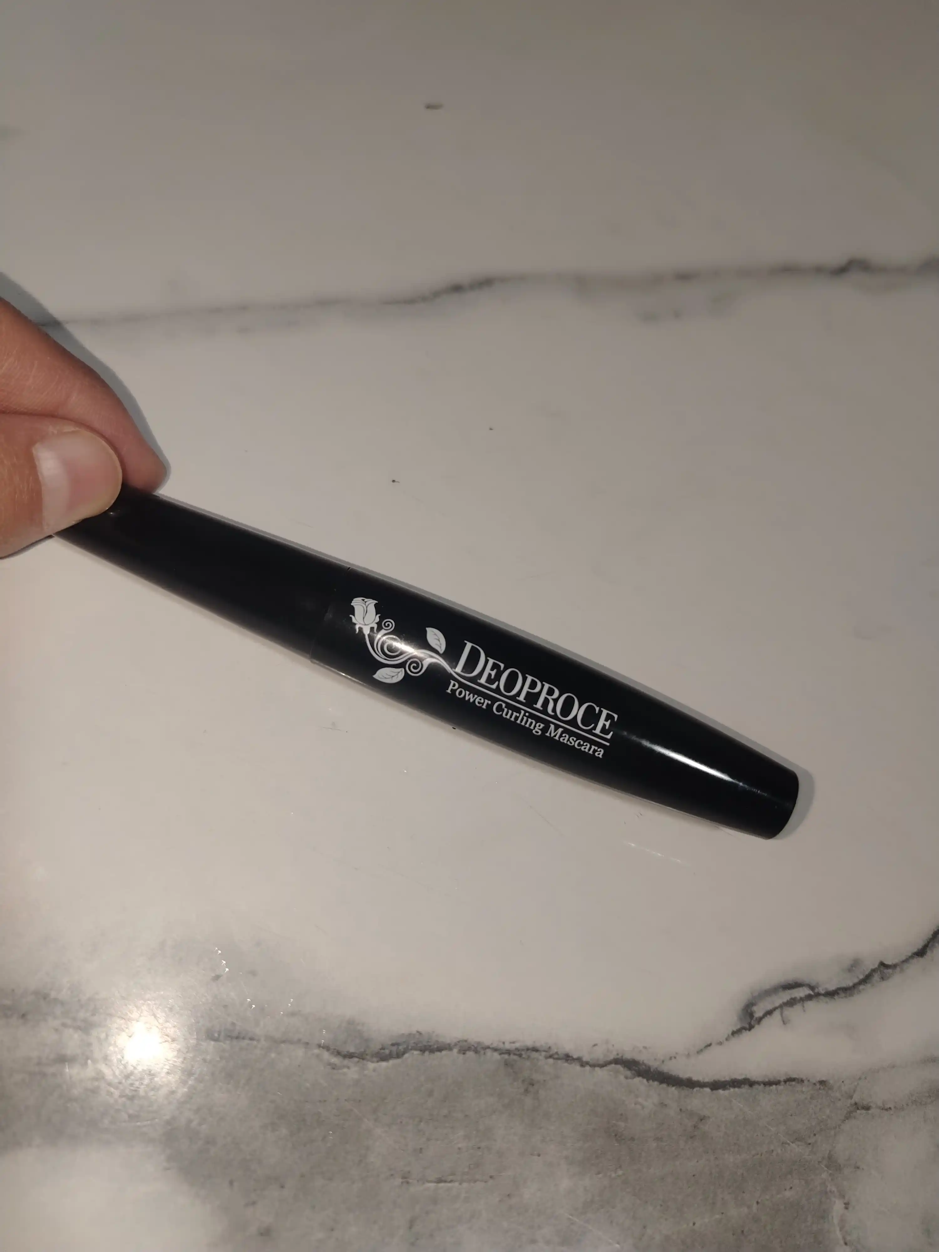 Deoproce Power Curling Mascara – kipriklarni bukuvchi va uzun ko‘rsatadigan tush, 10 ml