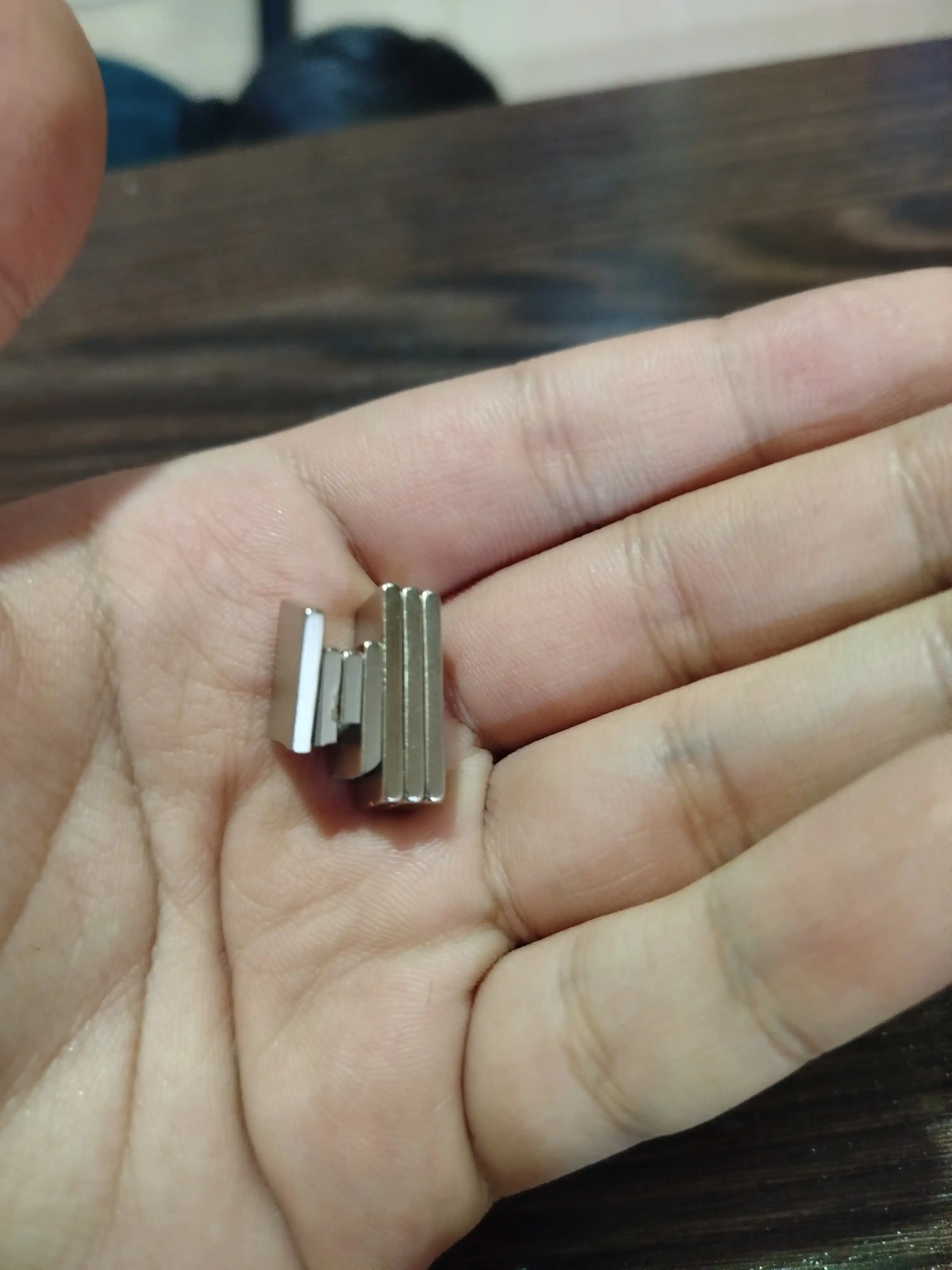 Neodimli magnitlar NdFeB N33, 20 * 10 * 2 mm