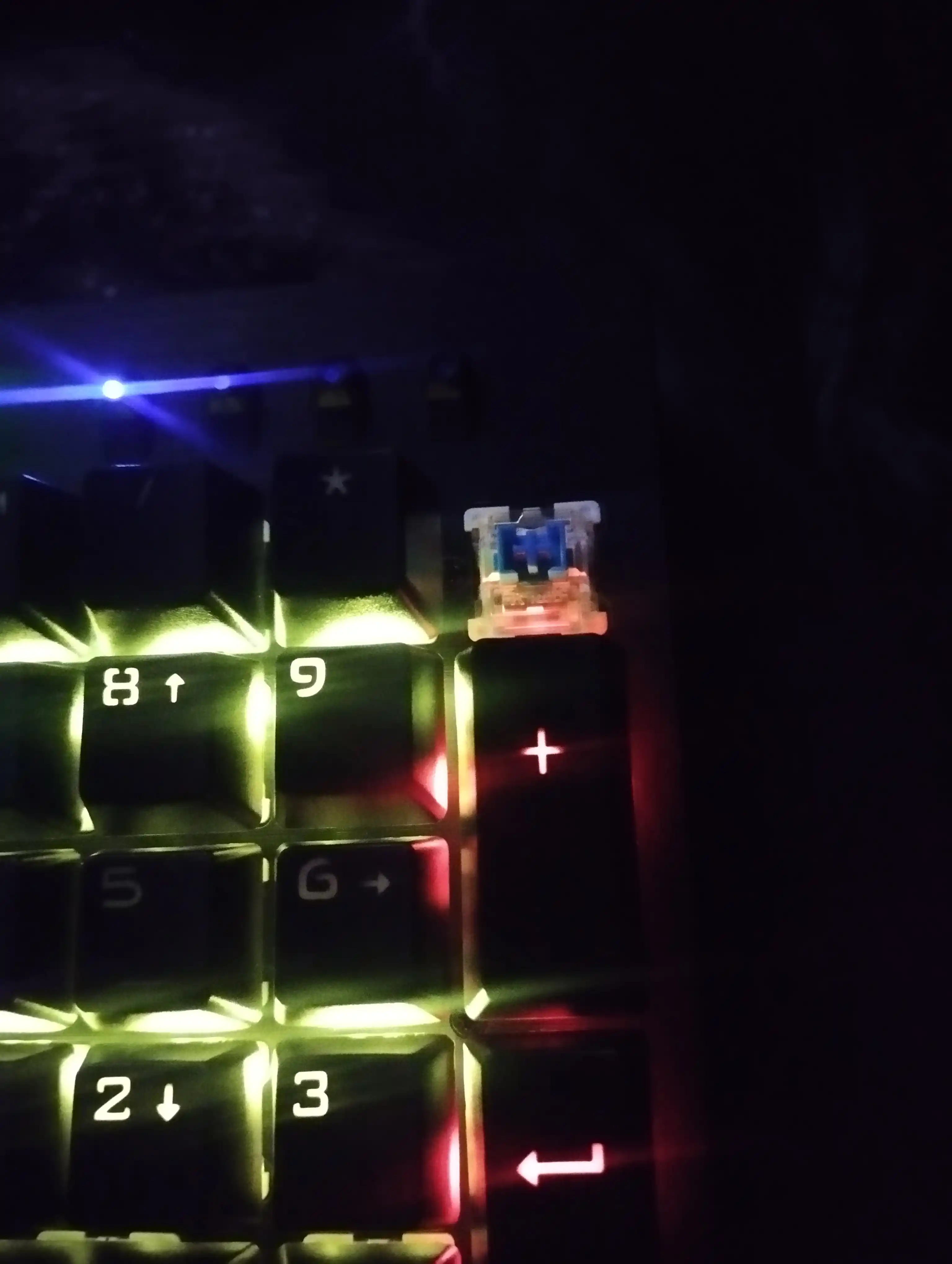 HP GK100F, HP GK200 White mexanik, RGB yoritgichli, o‘yin klaviaturasi