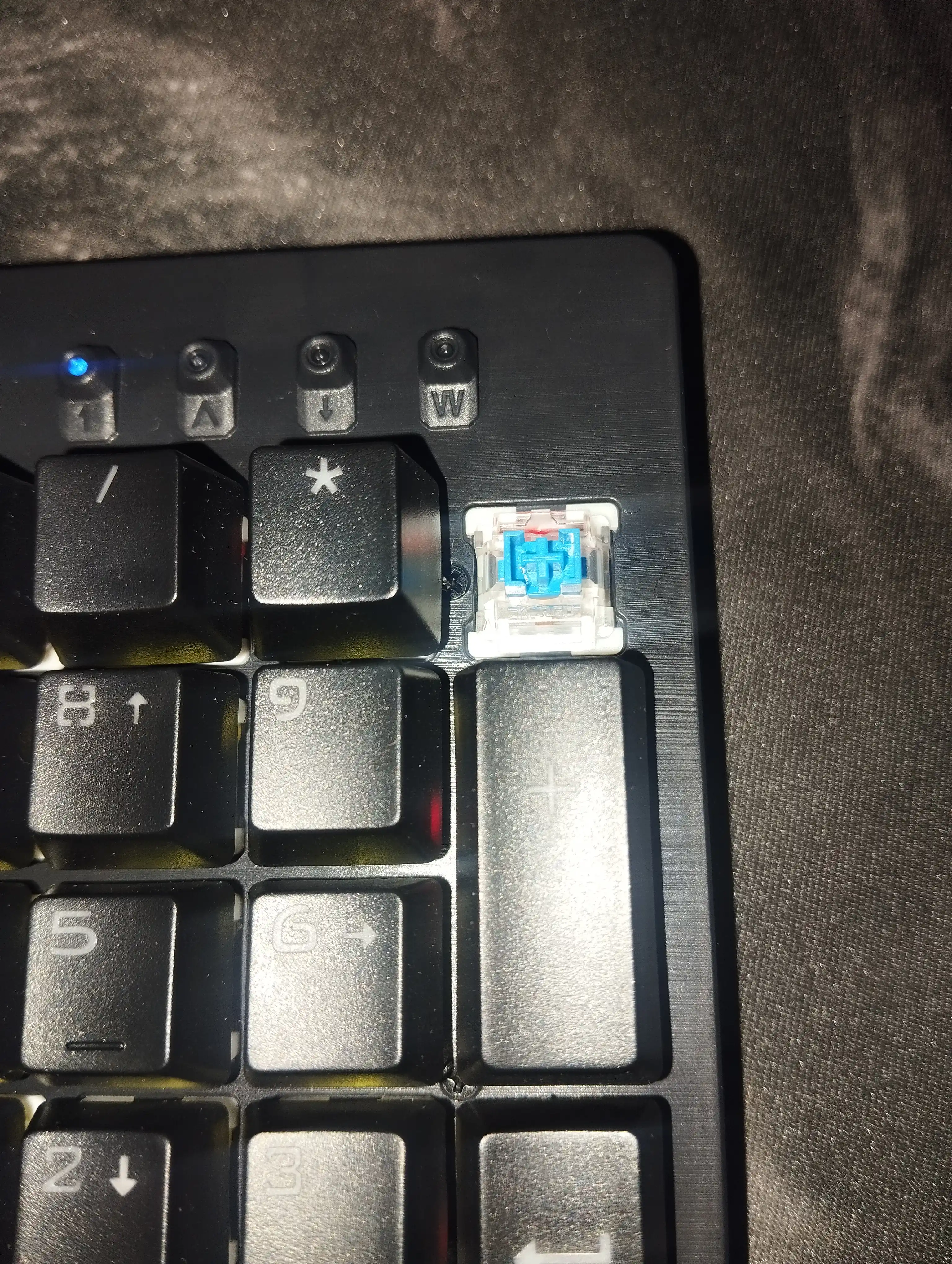 HP GK100F, HP GK200 White mexanik, RGB yoritgichli, o‘yin klaviaturasi