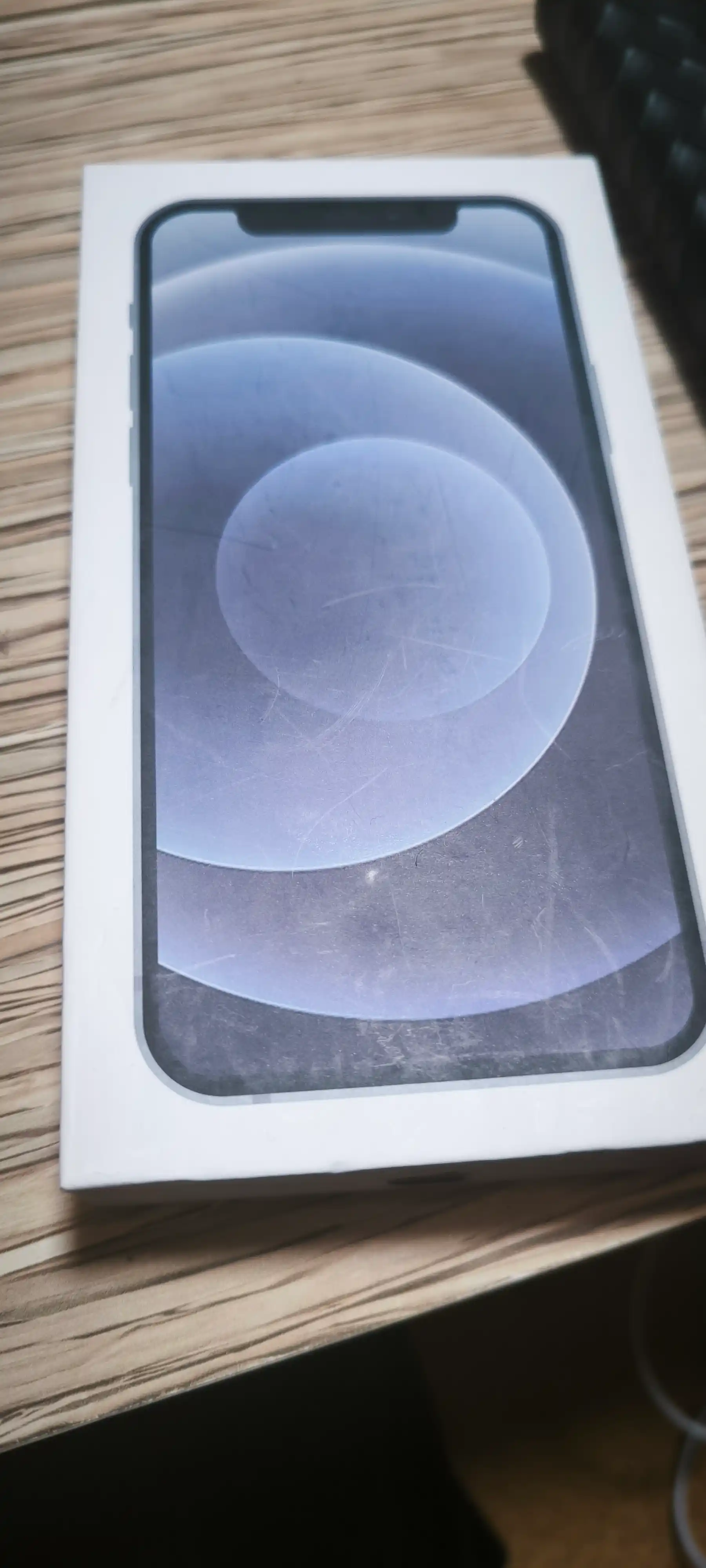Smartfon Apple iPhone 12, 64/128 GB, SIM+sim, chehol va shisha sovg'a sifatida