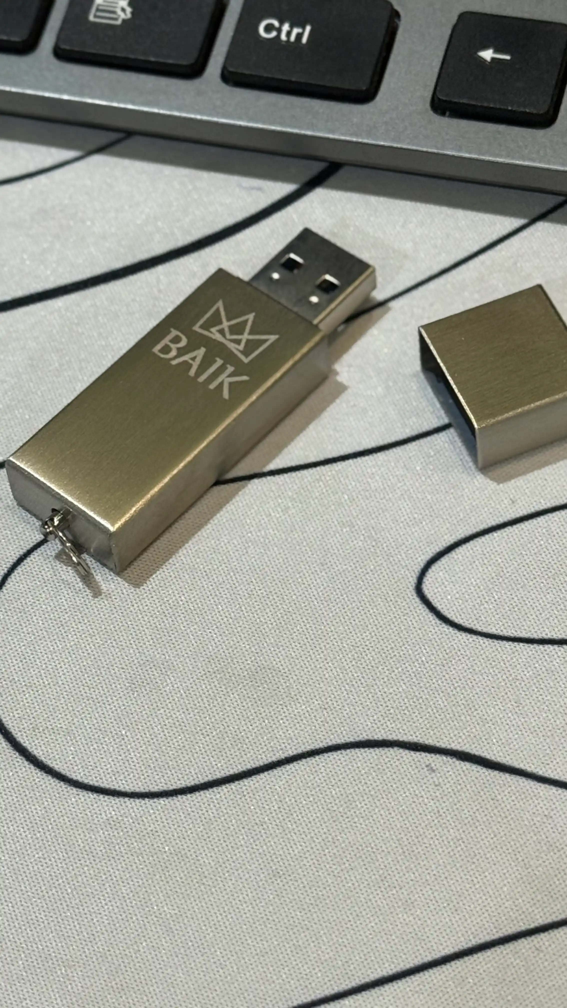 Электронный USB ключ для электронной цифровой подписи (ЭЦП) "BAIK Token"