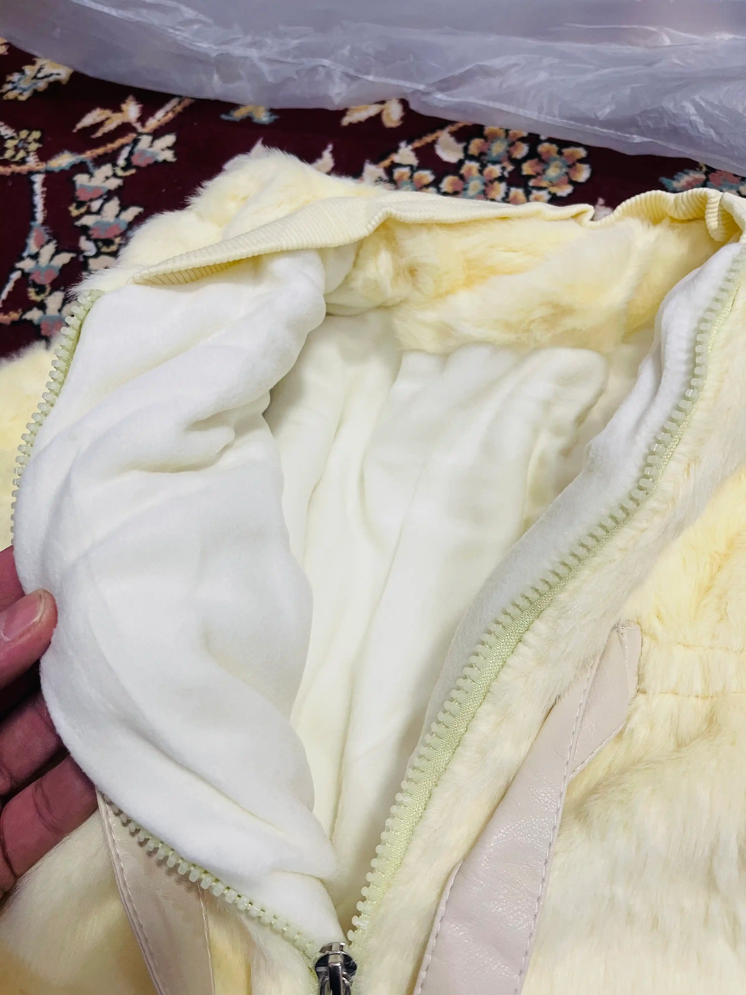Тёплая детская шубка для девочек, с поясом, мягкий мех, размеры 2–6 лет