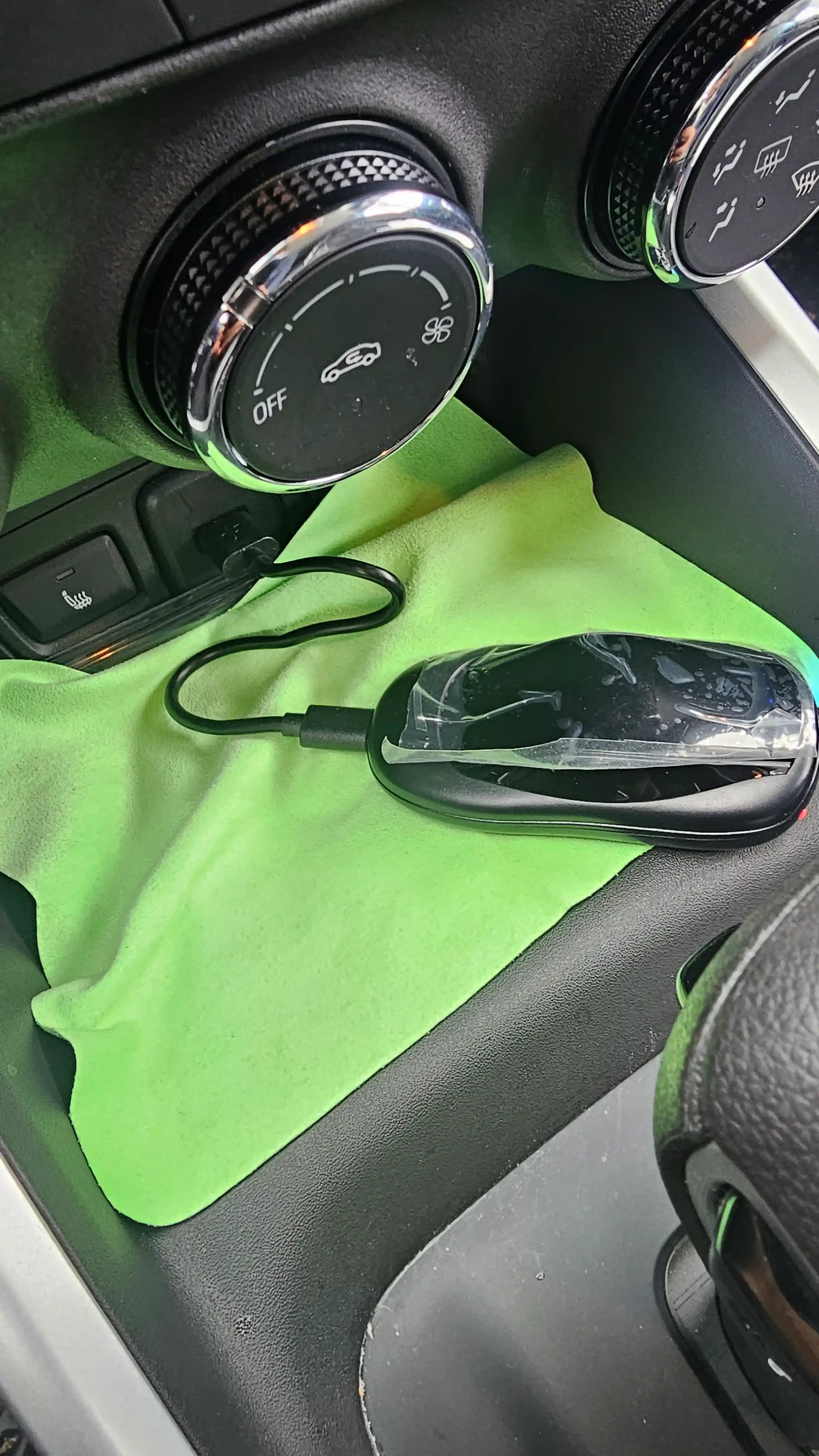 3 tasi 1 da CarPlay Ai Box adapteri Android 13 va Android Auto qo‘llab quvvatlaydi