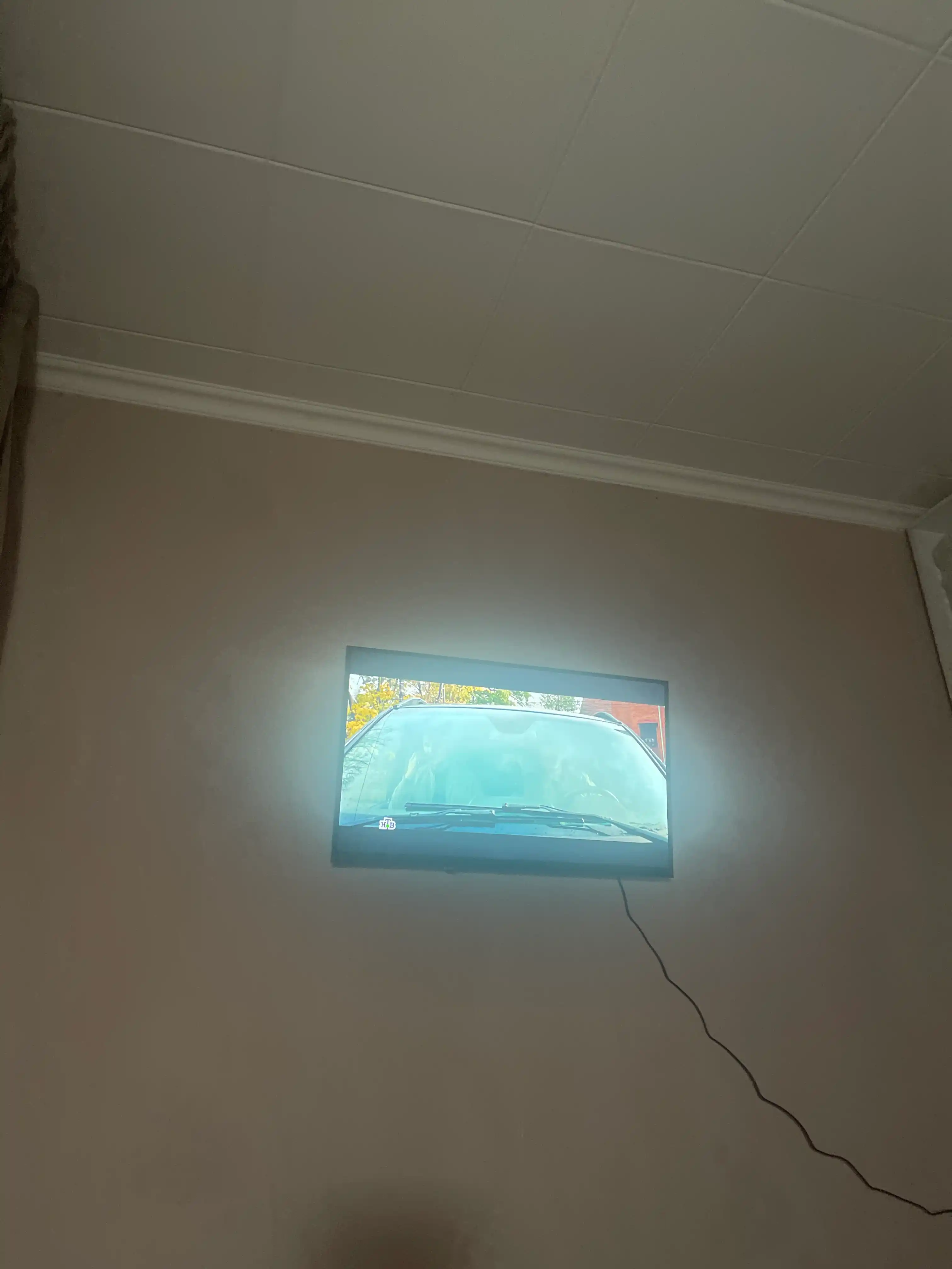 Televizor uchun devor kronshteyni iSmart – 14” dan 65” gacha, metall osma moslama