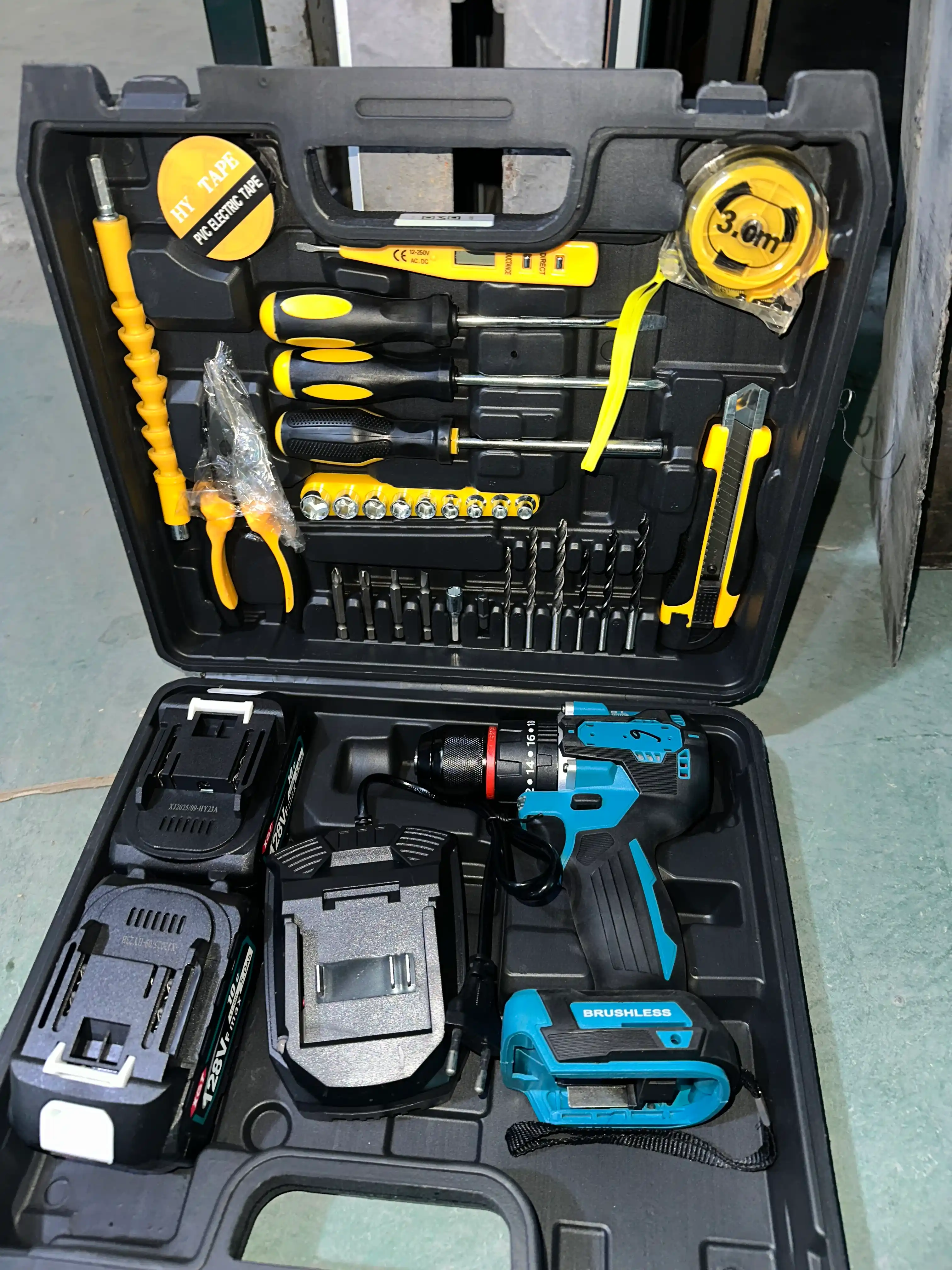 Akkumulyatorli burg‘ilash buragichi, MAKITA 128V 30/24