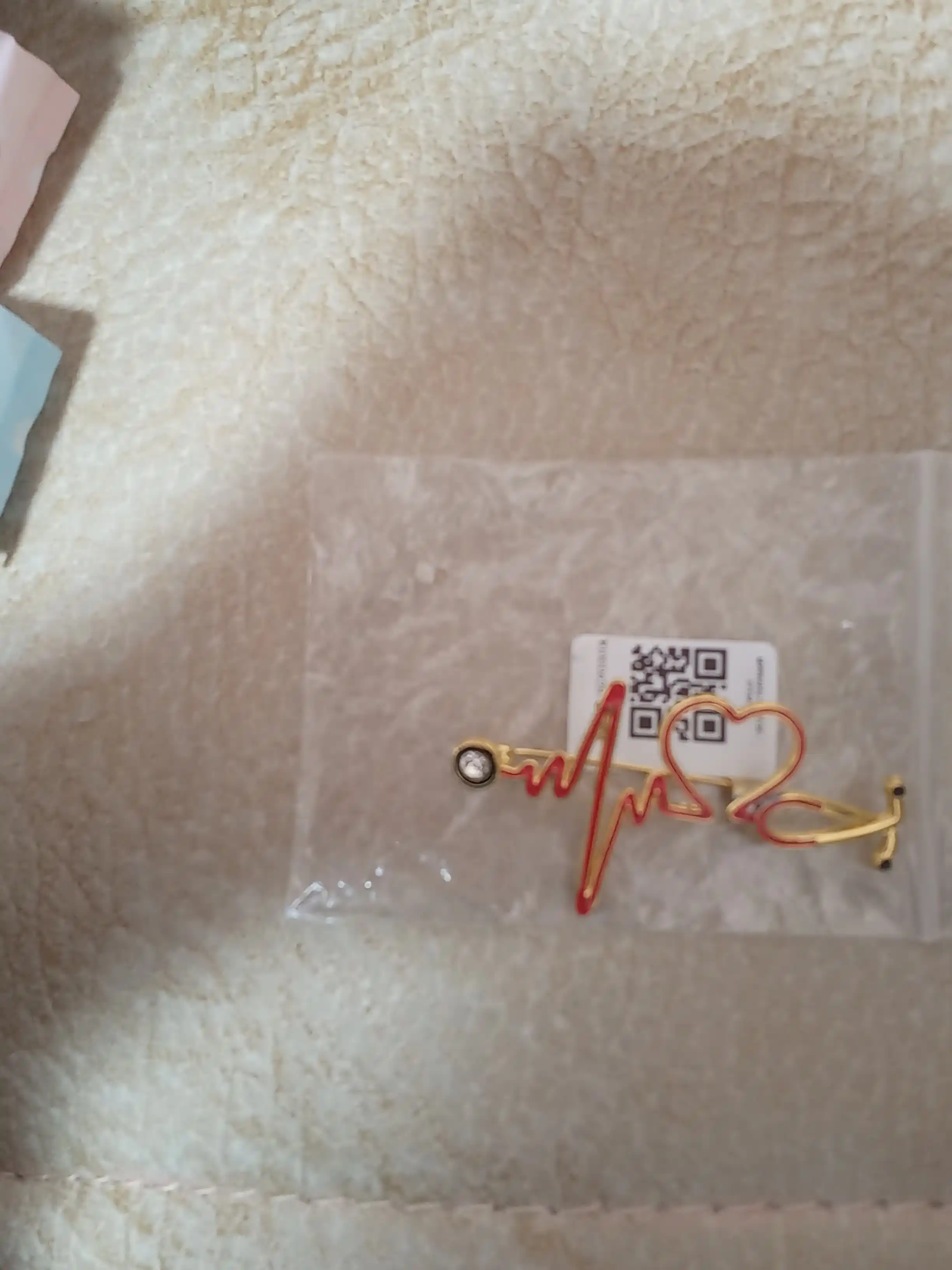 Metall nishonlar, pin, znachok "Doktor, yurak, stetoskop, stomatologiya, kimyo, tibbiyot"