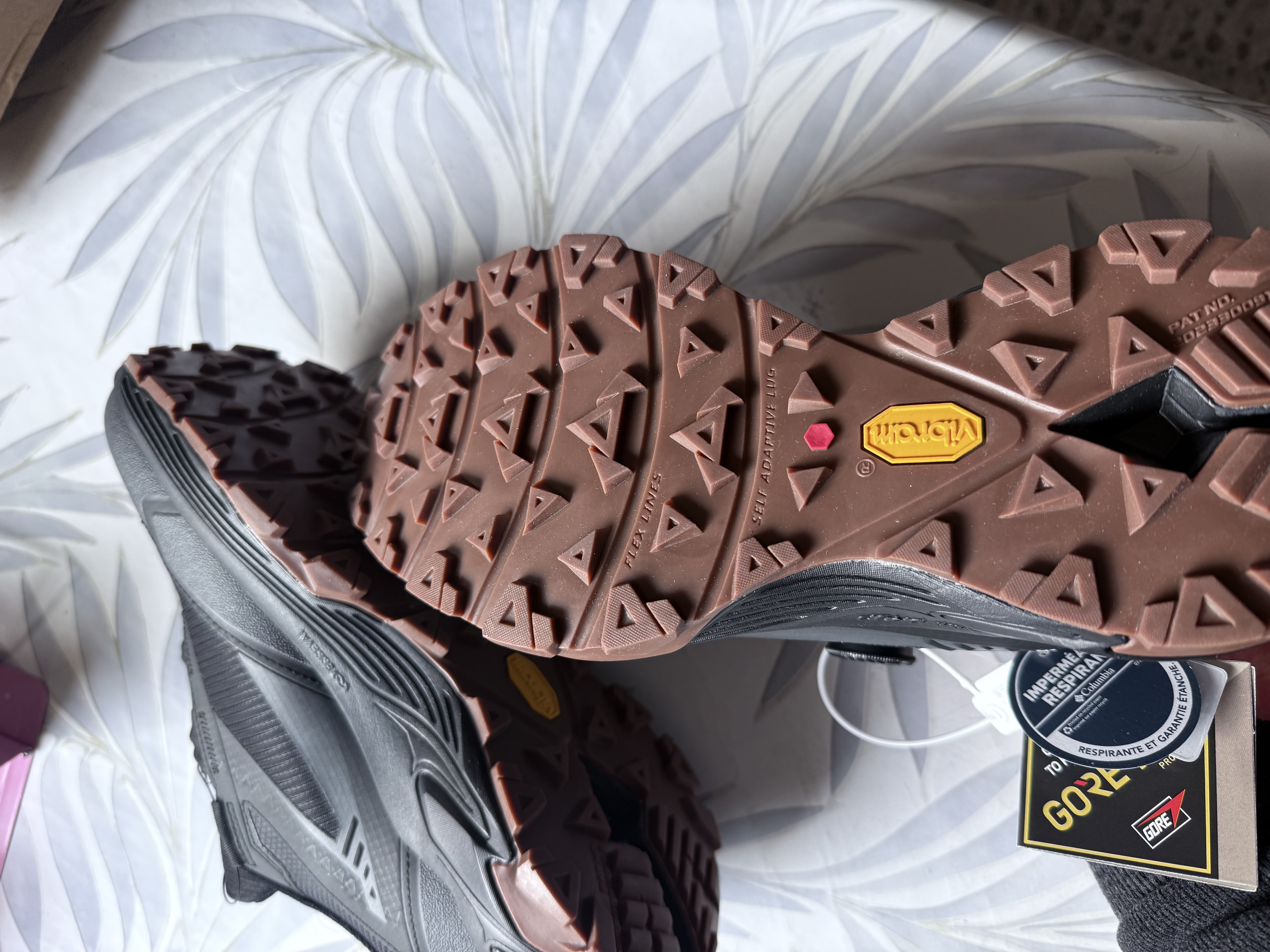 Термо кроссовки, Vibram подошва, спортивная обувь Gore-Tex, сезон: зима-весна-осень