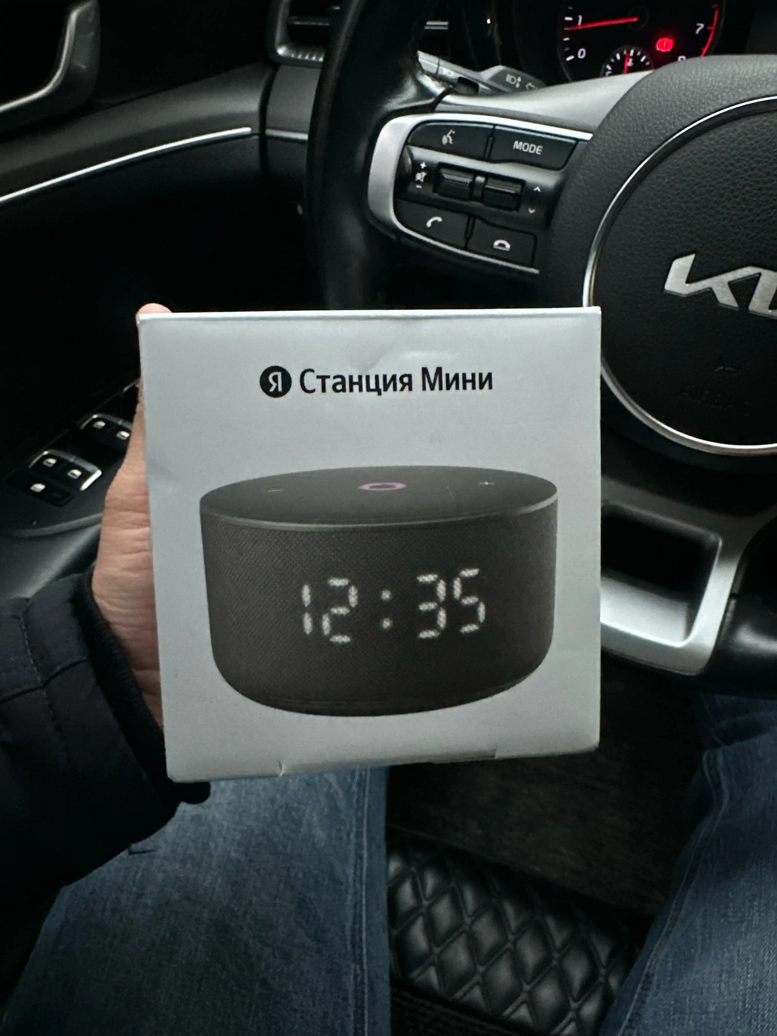 Умная колонка Яндекс Станция Мини 3 с Алисой, часами, YandexGPT и узбекским языком, 12 Вт