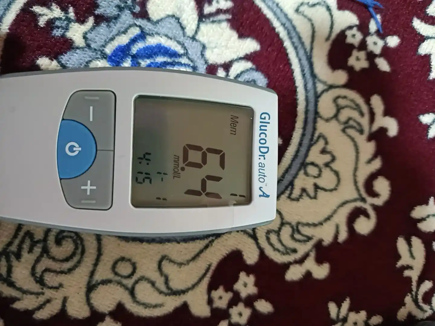 GlucoDr. auto A qondagi glyukoza miqdorini o`lchovchi apparat