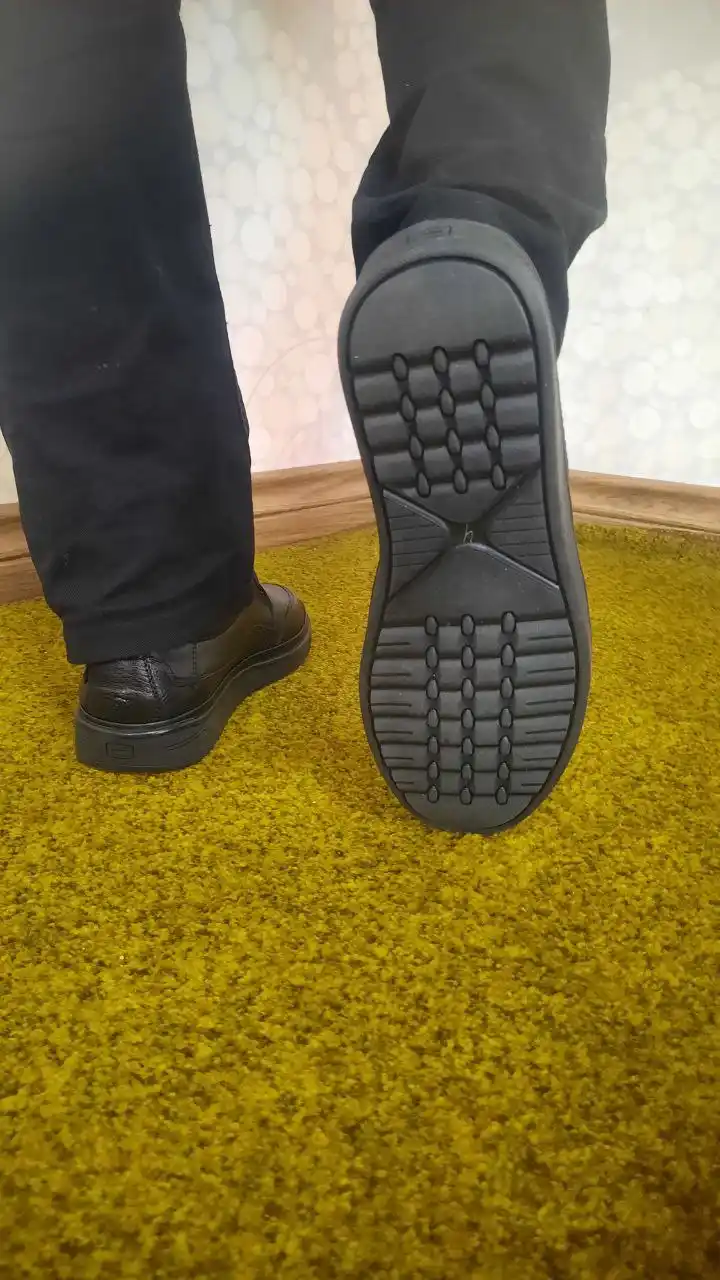 Salamander erkaklar charm poyabzali - bahor va yoz uchun