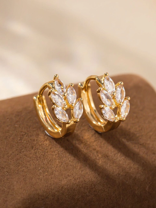 Xuping Jewelry brendining zamonaviy va nafis ziraklari