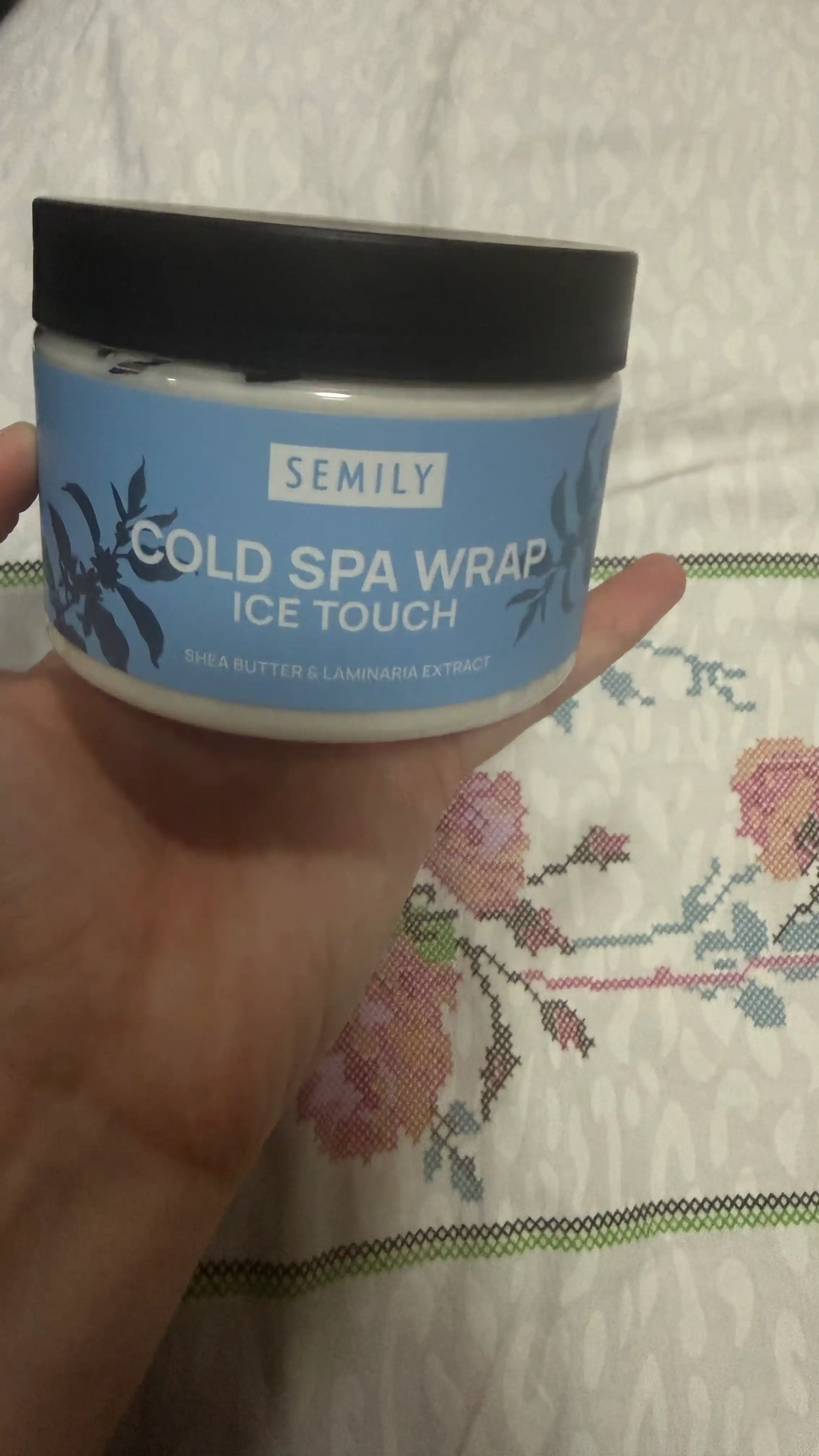 Antitsellyulitga qarshi, ozdiruvchi Semily kremi, issiq va sovuq ta’sirli, 300 ml