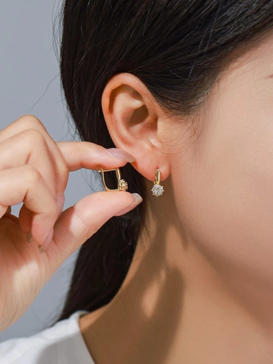 Xuping Jewelry brendining zamonaviy va nafis ziraklari