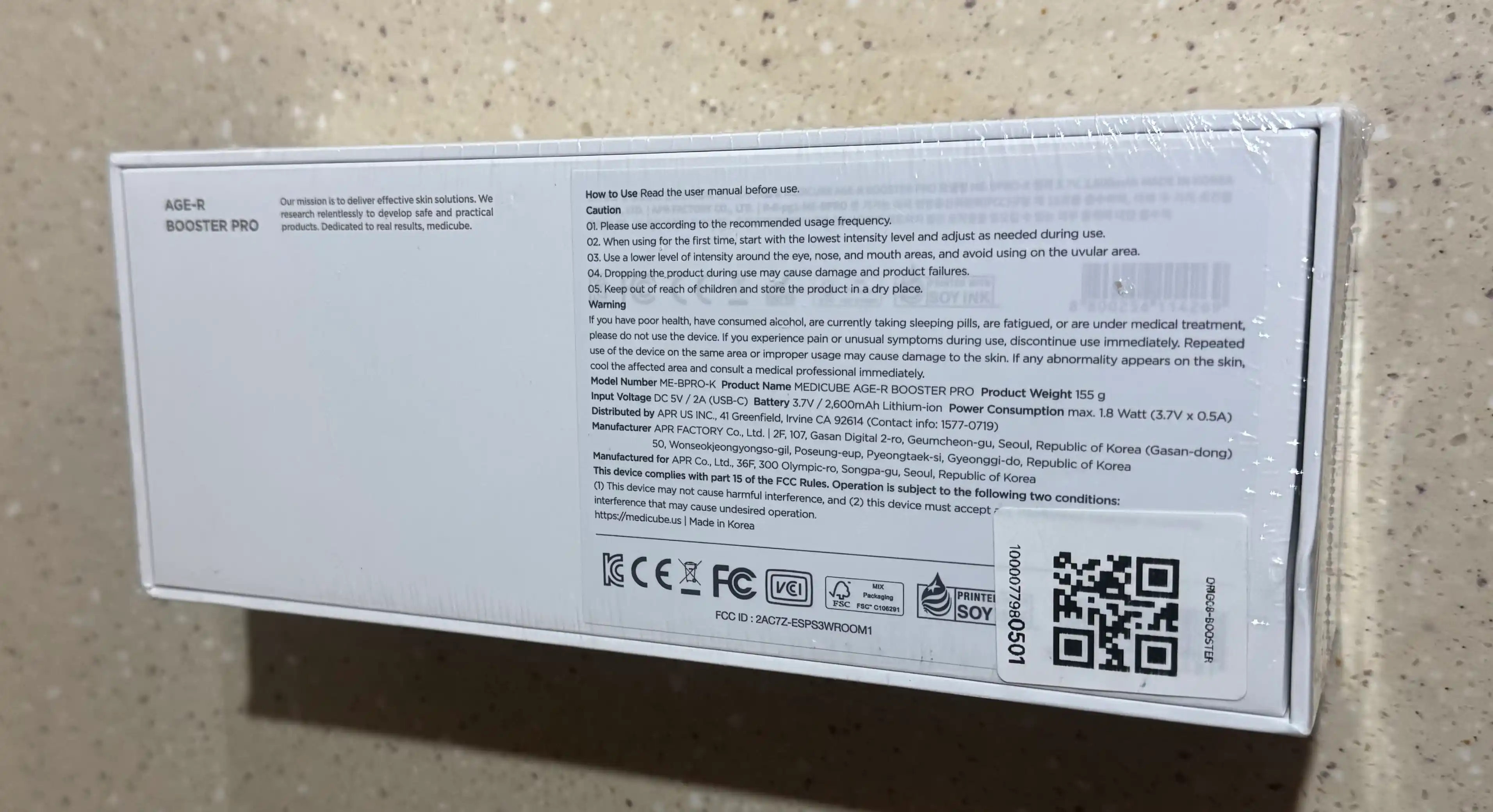 Uy sharoitida professional teri parvarish qurilmasi Medicube Age-R Booster Pro