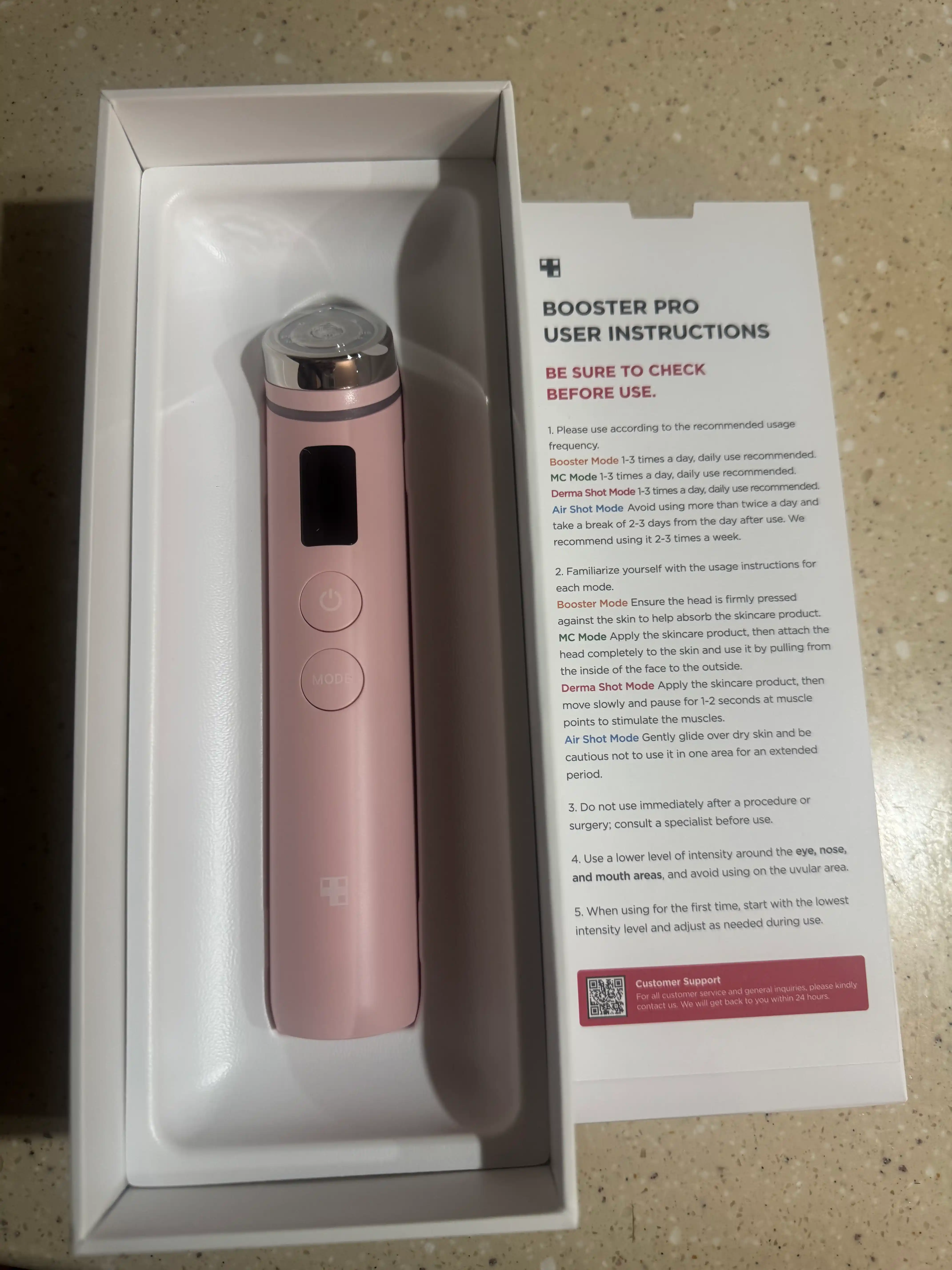 Uy sharoitida professional teri parvarish qurilmasi Medicube Age-R Booster Pro