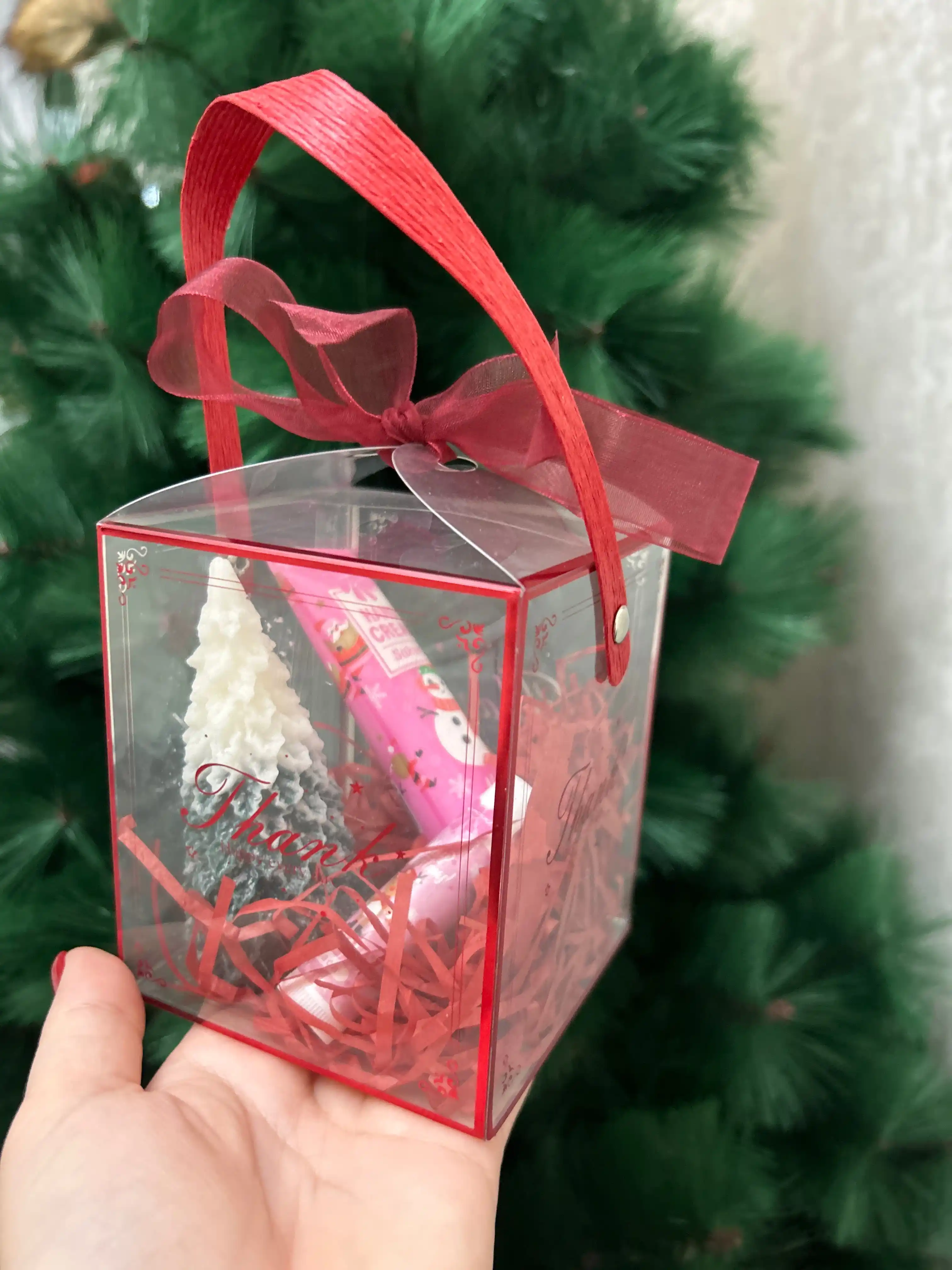 Shaffof tutqichli sovg‘a paketlari