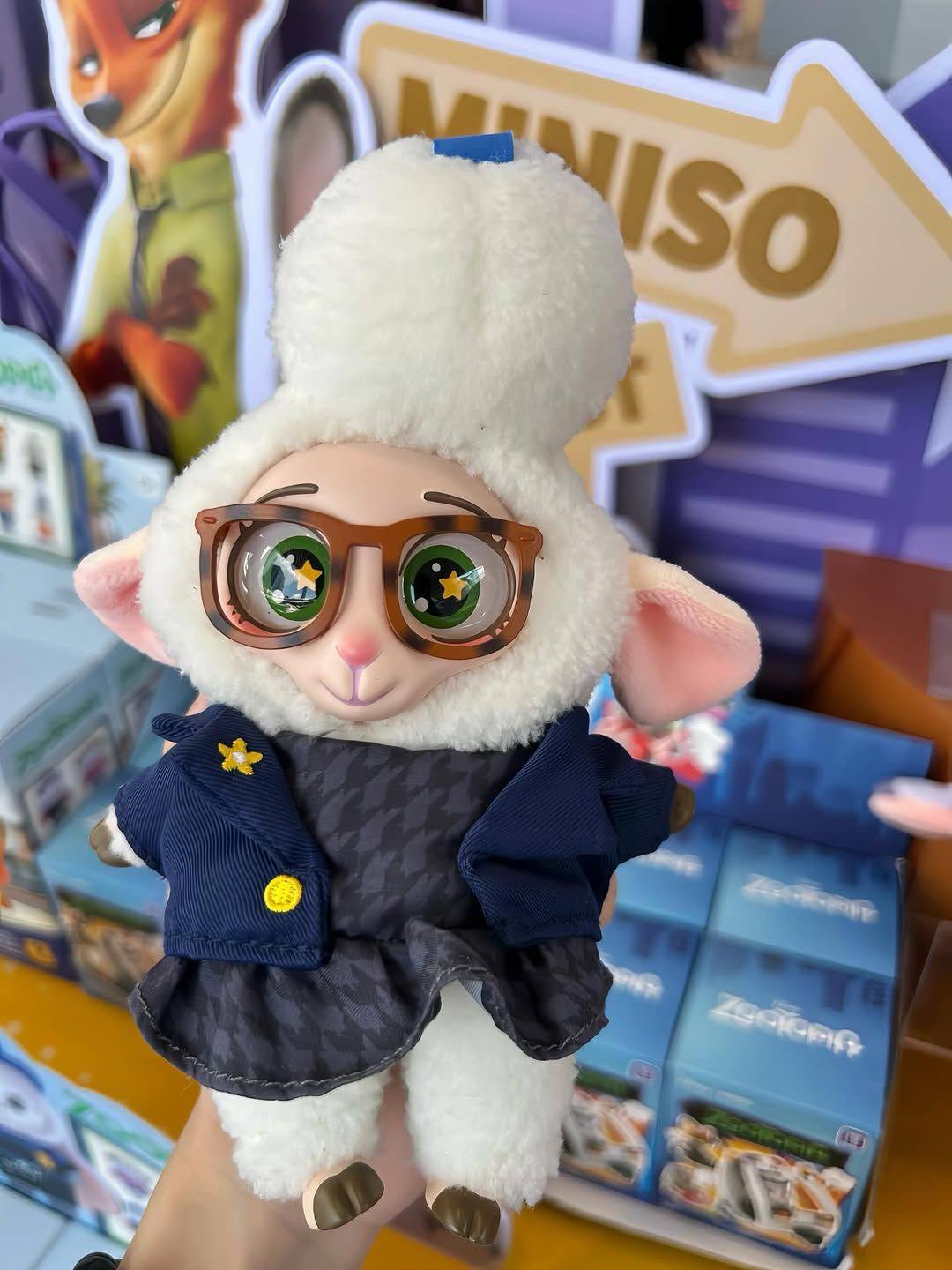 Zootopia Disney MINISOdan kolleksion yumshoq o‘yinchoq-brelok