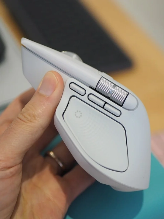 Logitech MX Master 4 simsiz ergonomik kompyuter sichqonchasi 