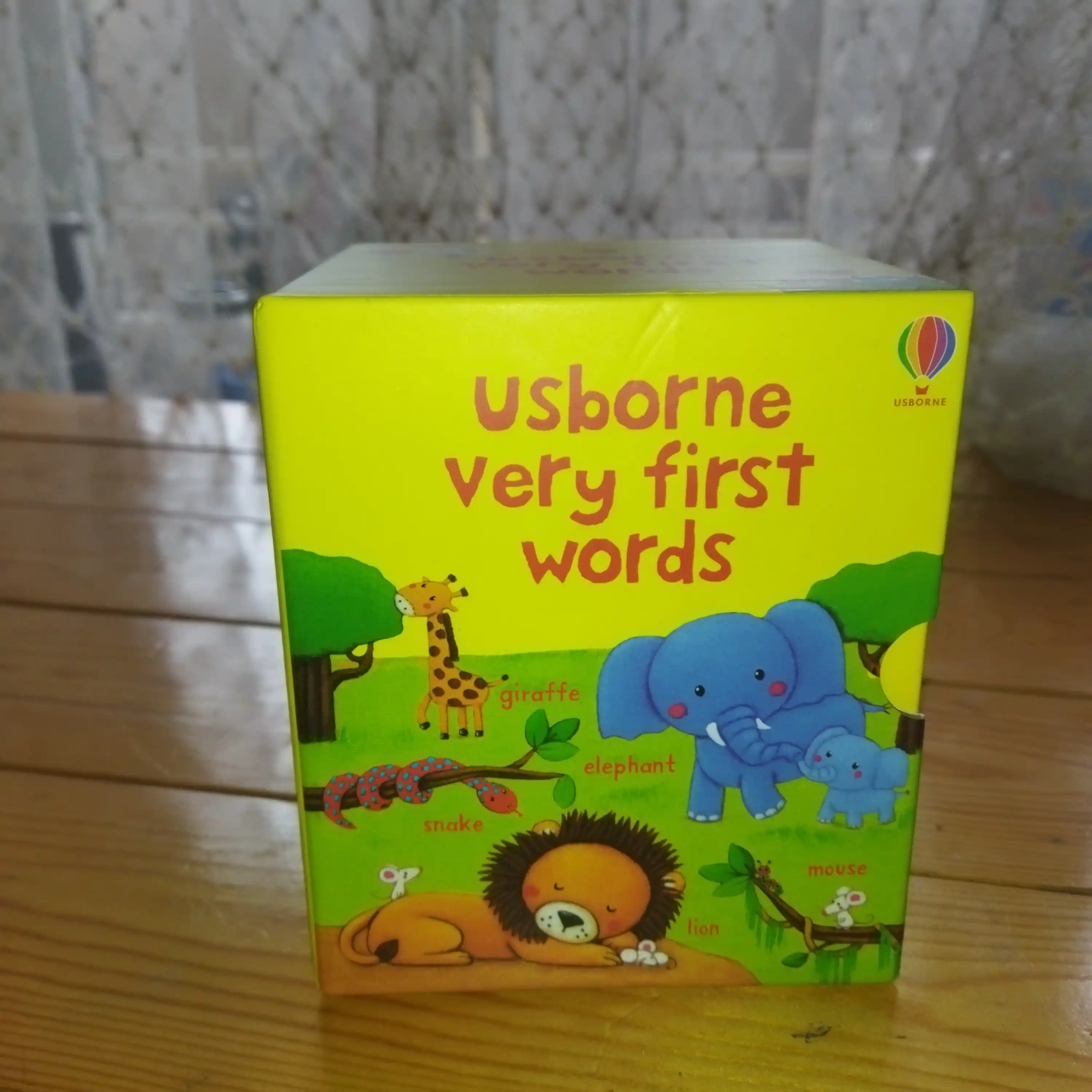 Набор Usborne Картонные Книжки  very first Words Мои самые первые слова