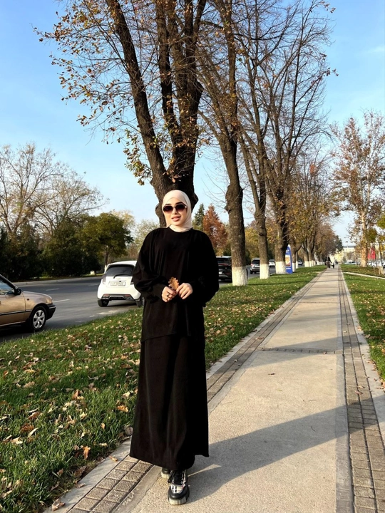 Ayollar kuzgi kiyim to'plamlari, ko'fta yubka dvoyka