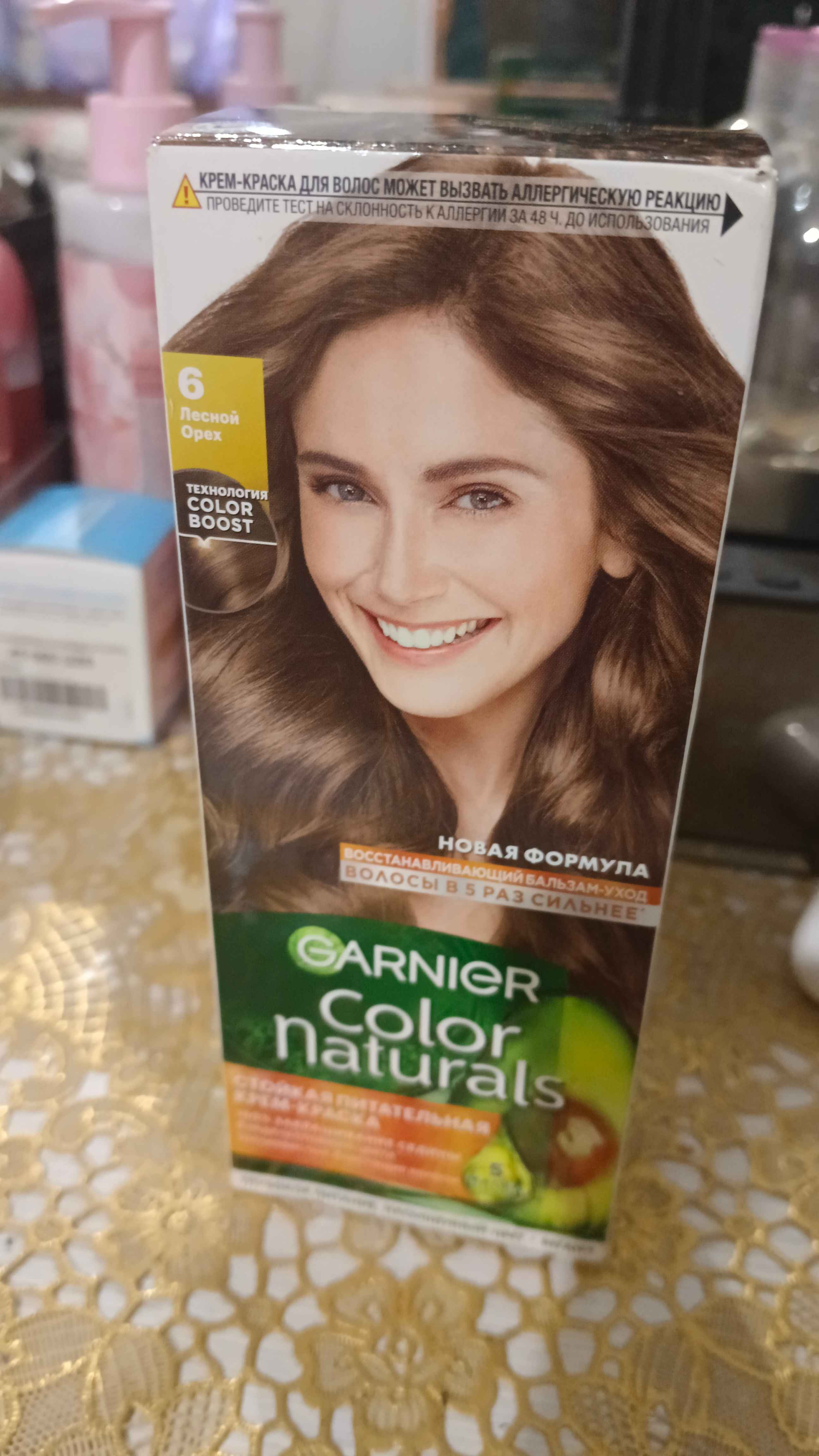 Garnier "Color Naturals" soch uchun chidamli to‘yimli krem bo‘yog‘i, 6 tusli Les. Yong‘oq