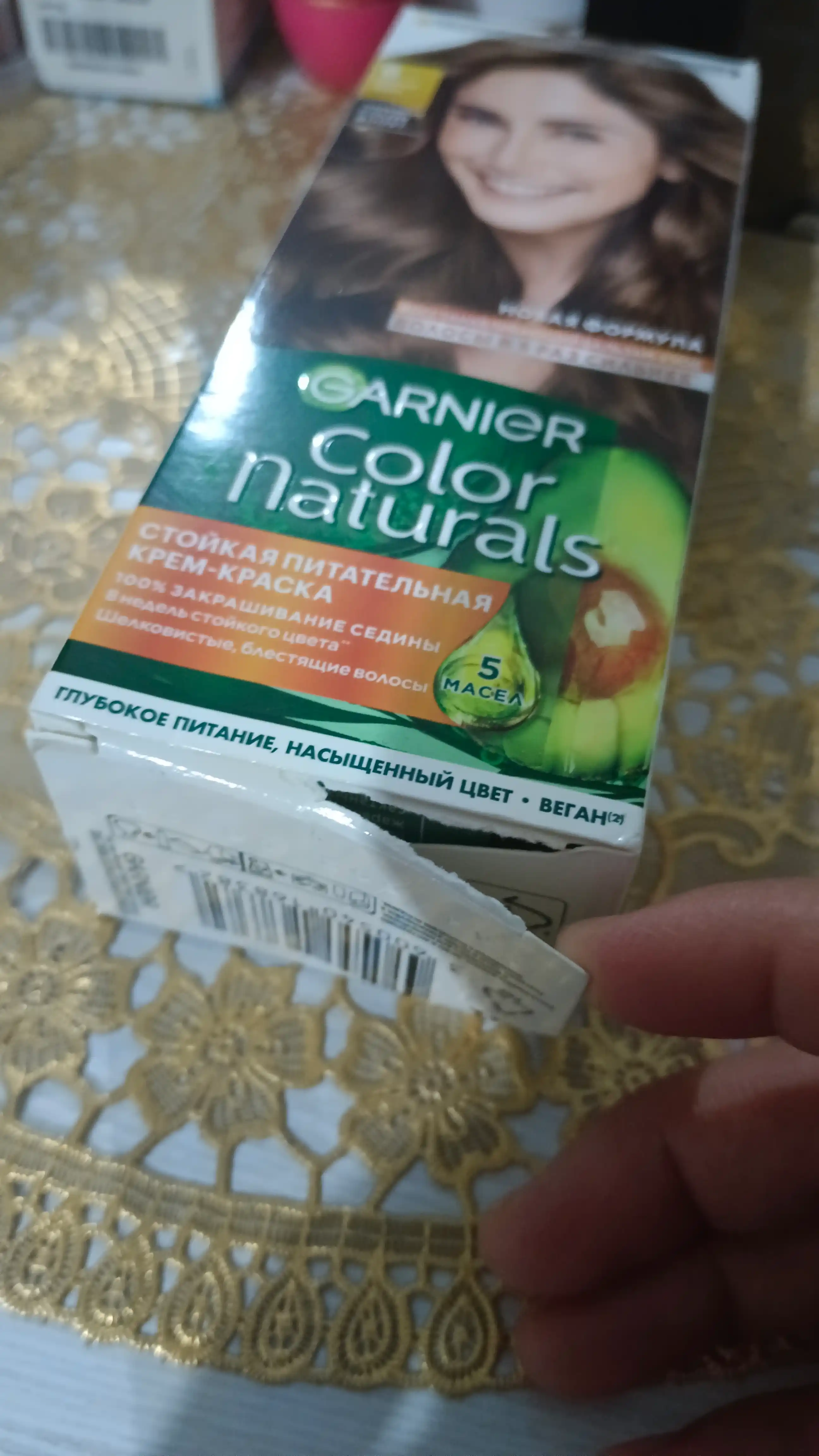 Garnier "Color Naturals" soch uchun chidamli to‘yimli krem bo‘yog‘i, 6 tusli Les. Yong‘oq