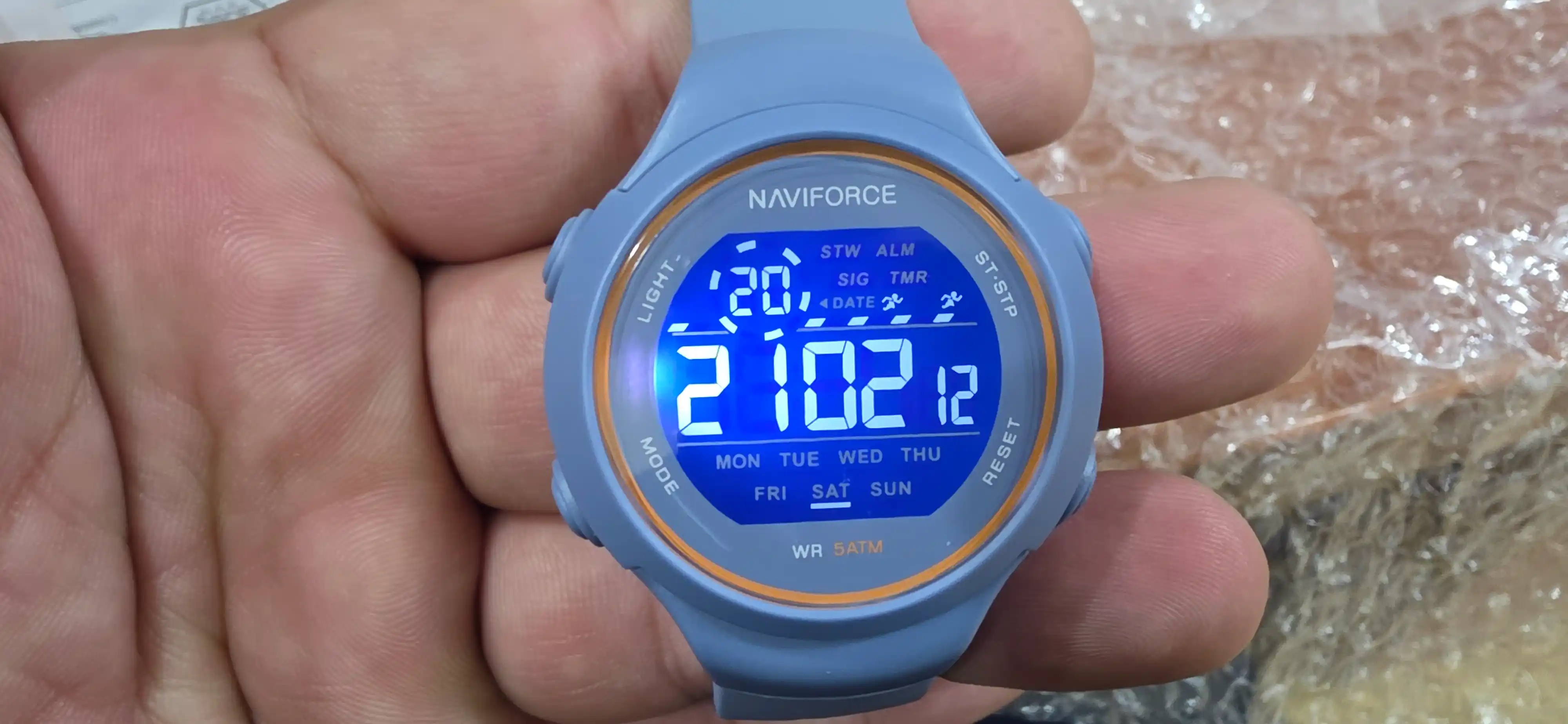 Ayollar soati sport uchun, elektronik Naviforce 7119