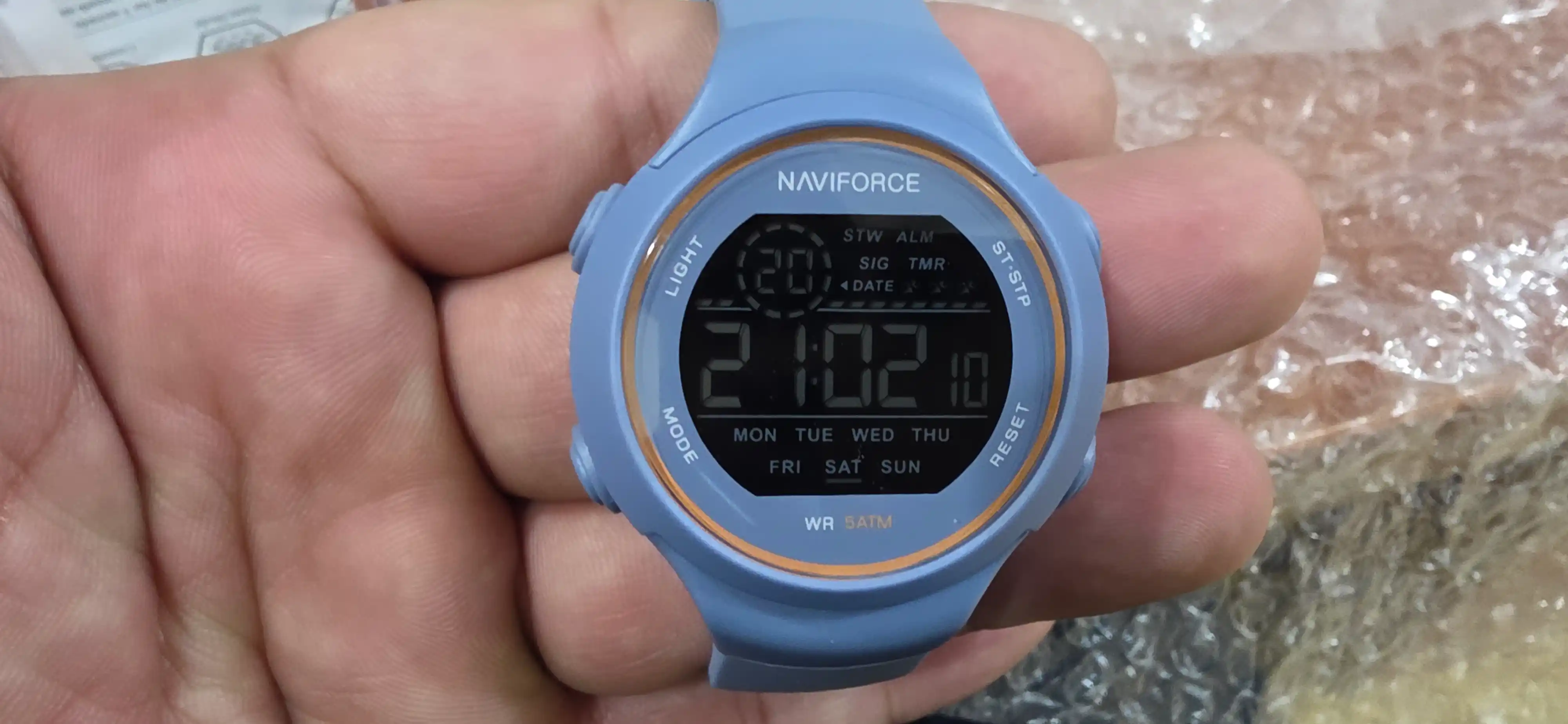 Ayollar soati sport uchun, elektronik Naviforce 7119