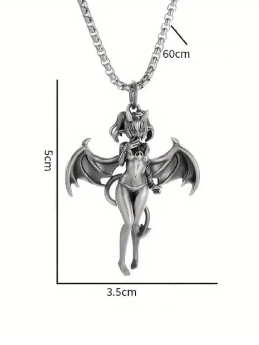Gotik uslubdagi kulon “Qanotli demonessa
