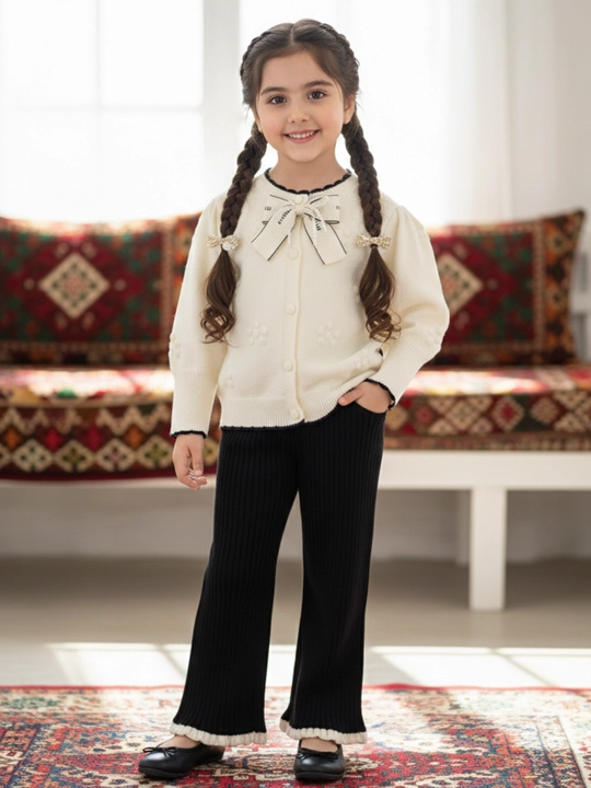 Комплект для девочек: блузка + брюки (два предмета) 3+7 лет - 