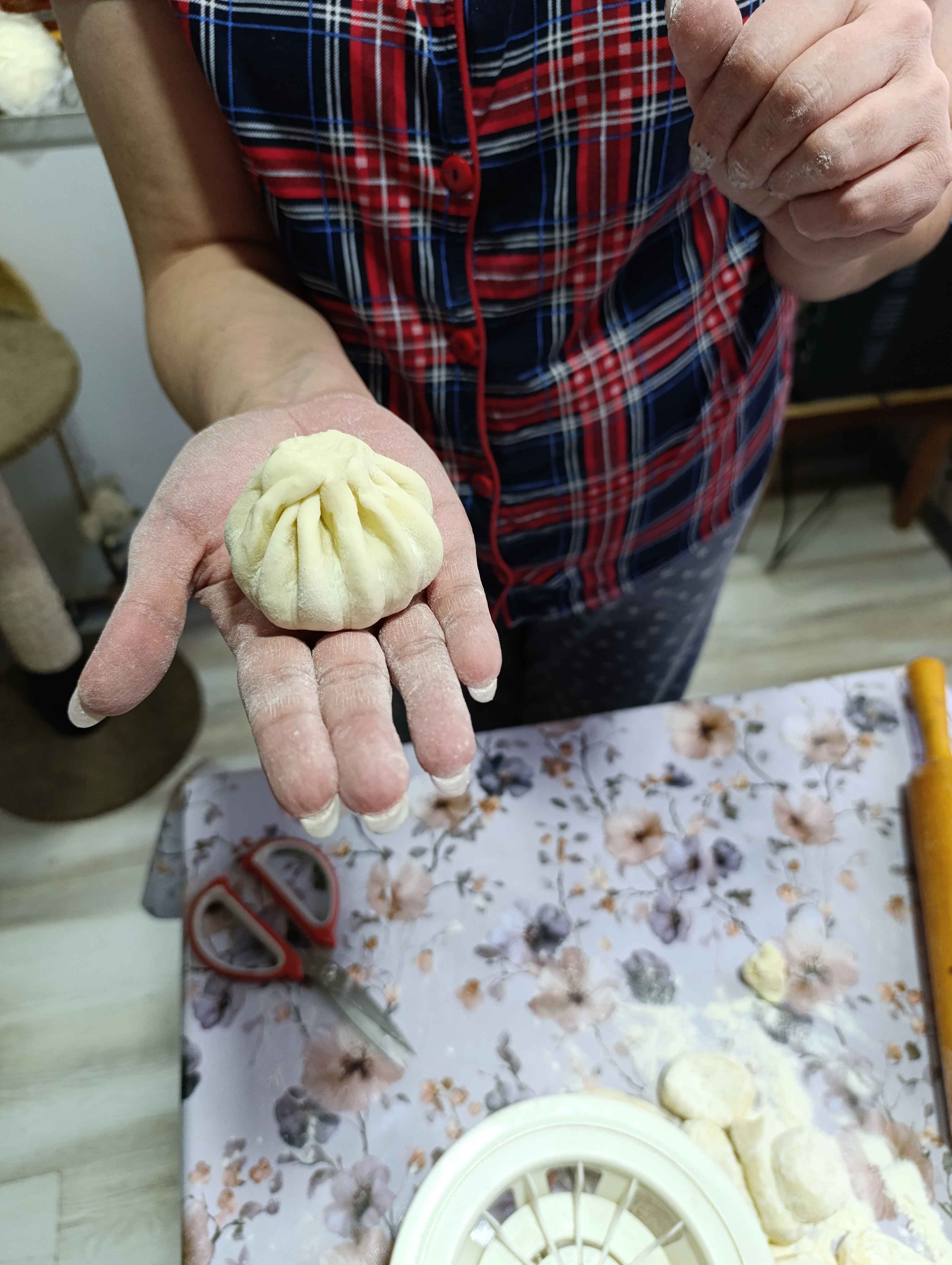 Хинкальница ручная для формовки, хинкали, манты, + вырубка для теста