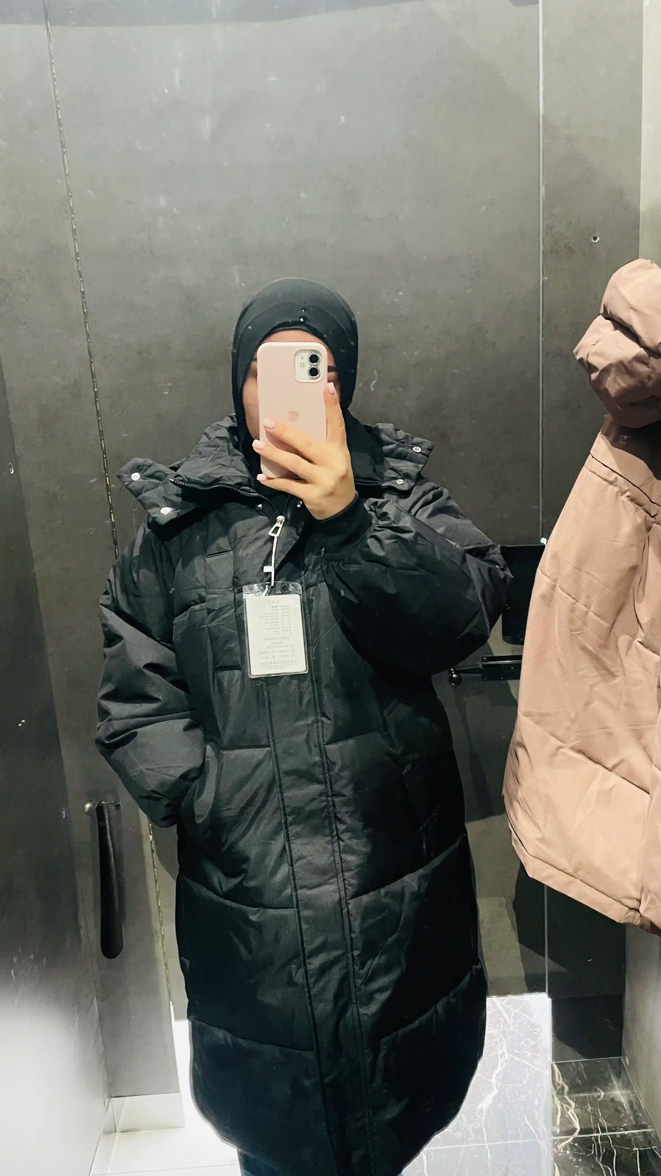 Kurtka ayollar uchun, issiq uzun kurtka - EllyFashion kapyushonli, qishki oversize puxovik