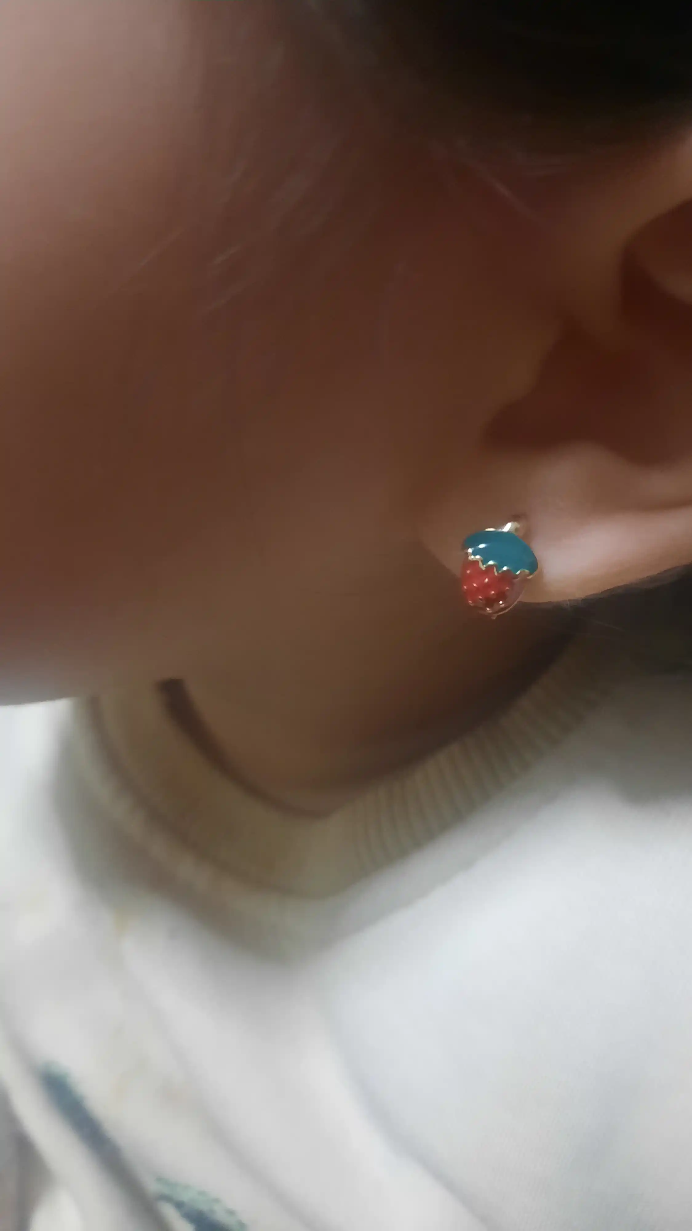 Серьги для девочек и женщин