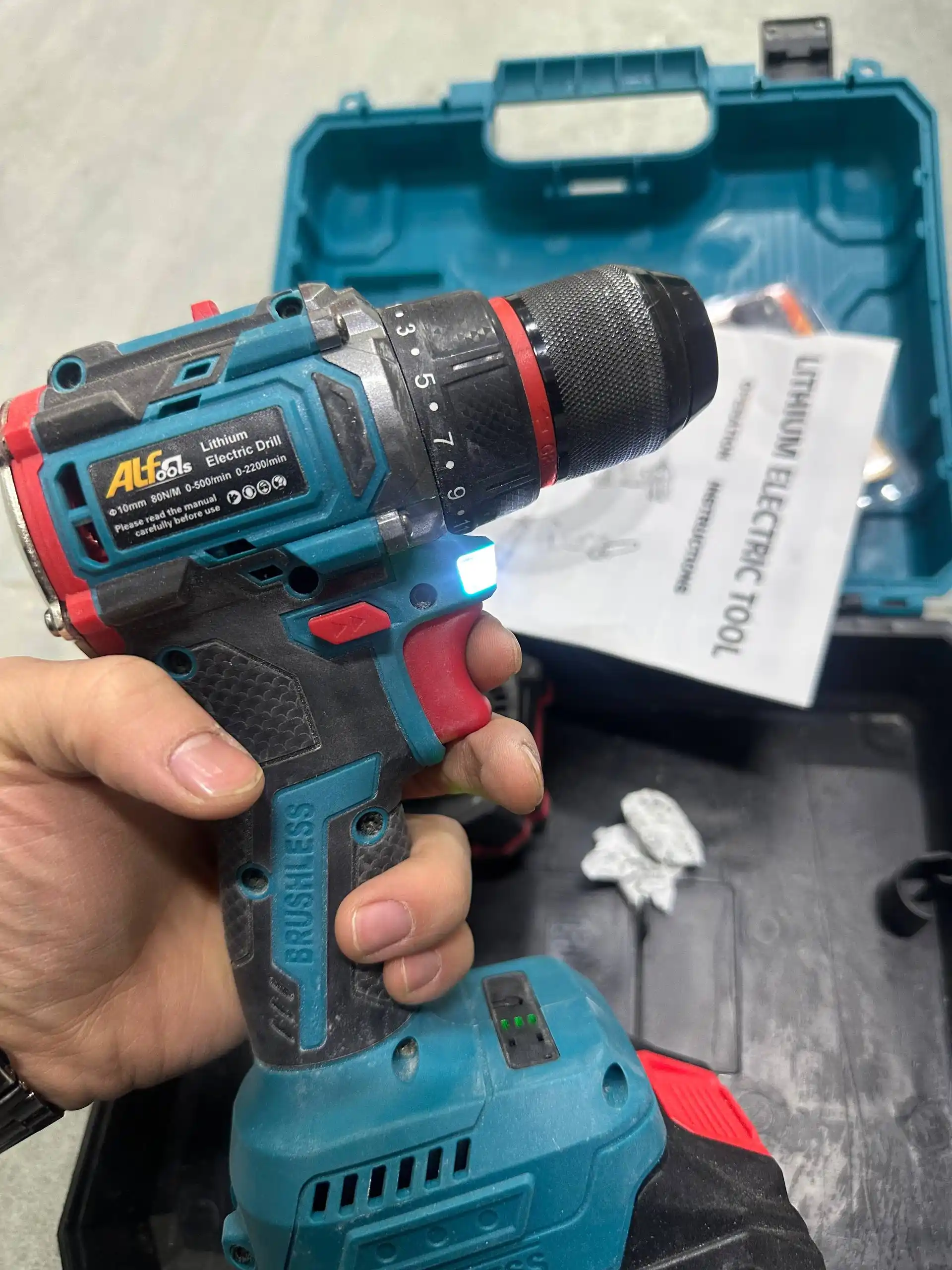 Alfa Tools simsiz shurup buragich 21v, 2 ta akkumlyator