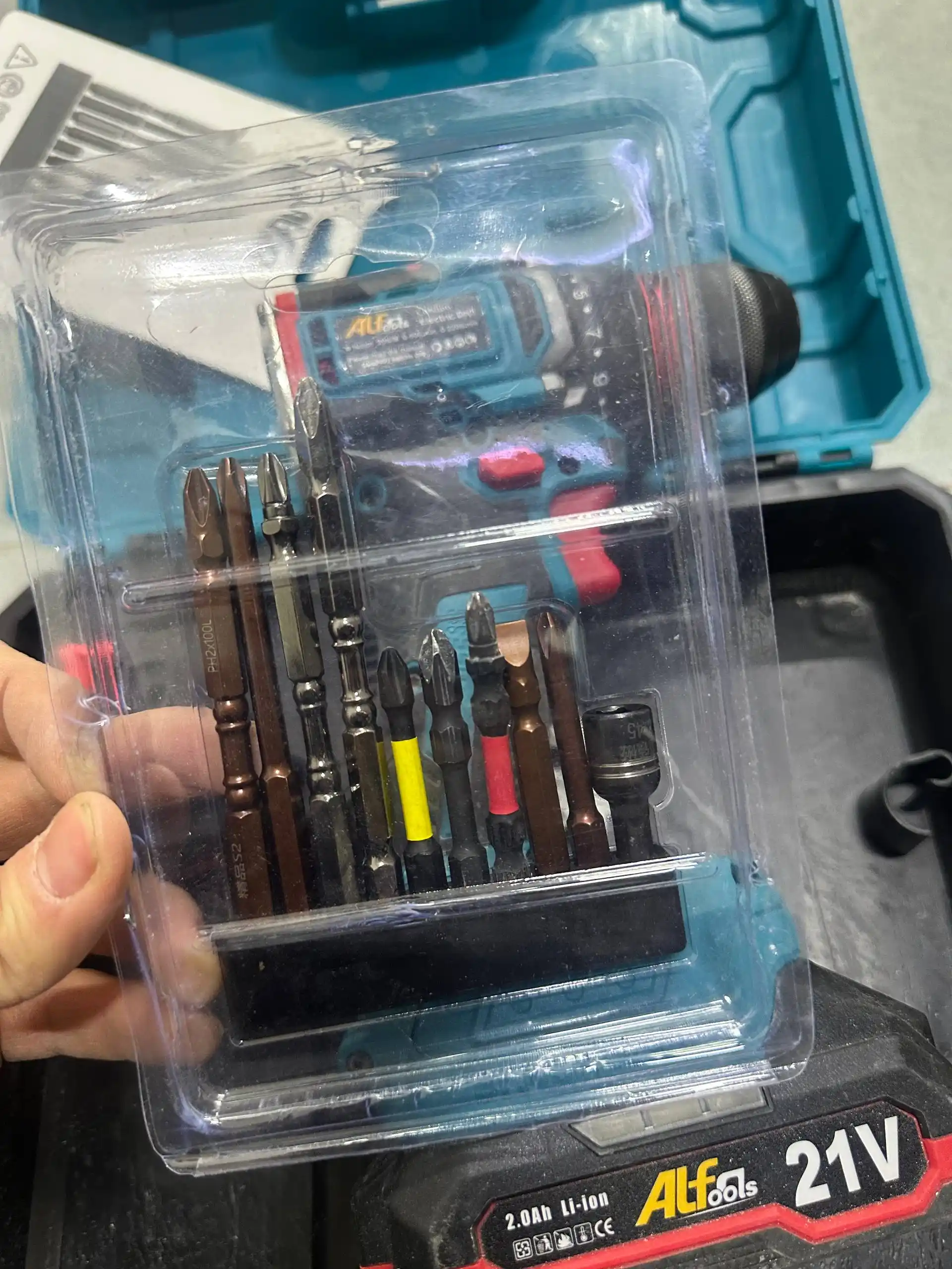 Alfa Tools simsiz shurup buragich 21v, 2 ta akkumlyator