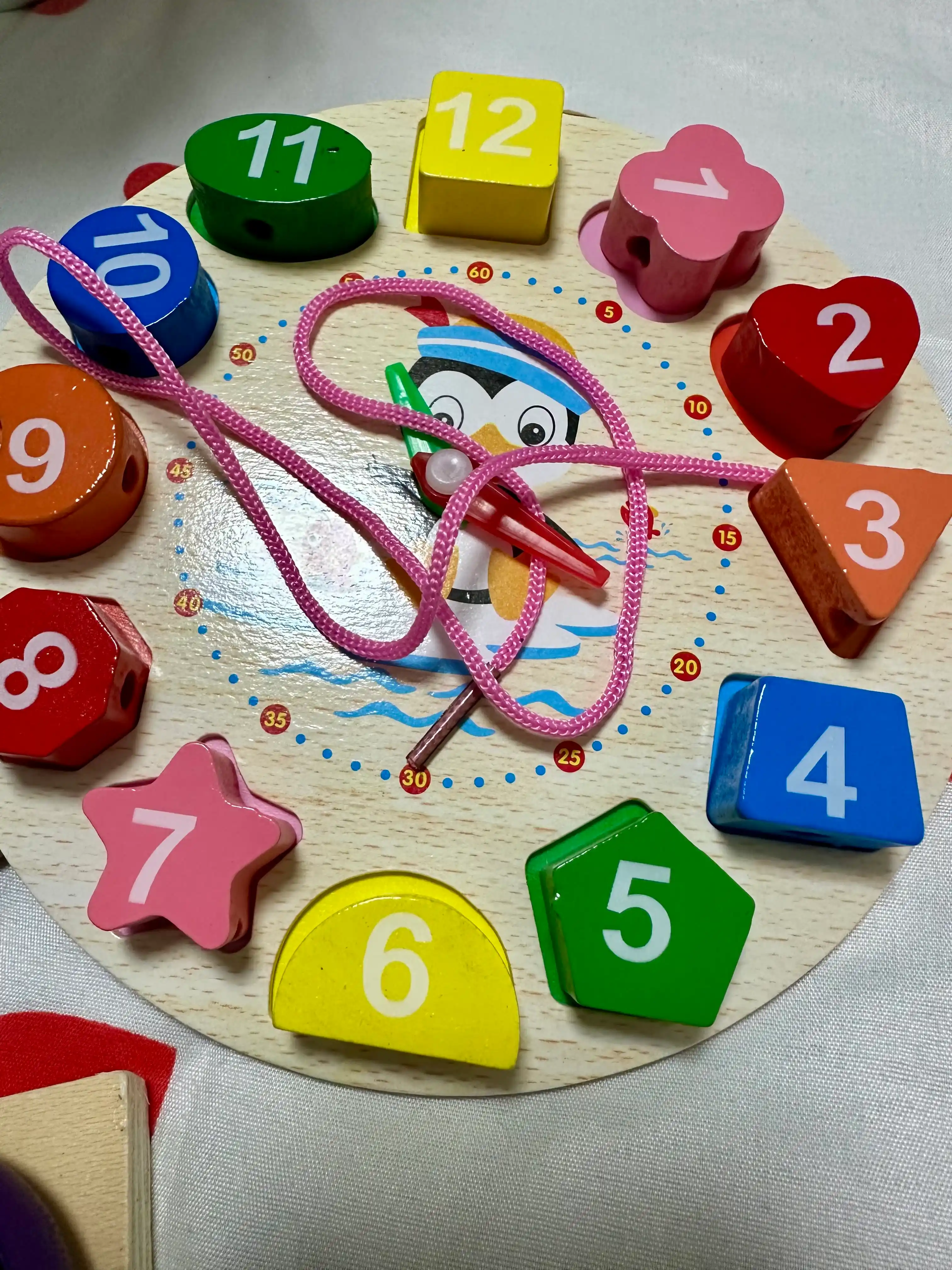 Montessori sorter piramida – raqamli yog‘och rivojlantiruvchi o‘yinchoq