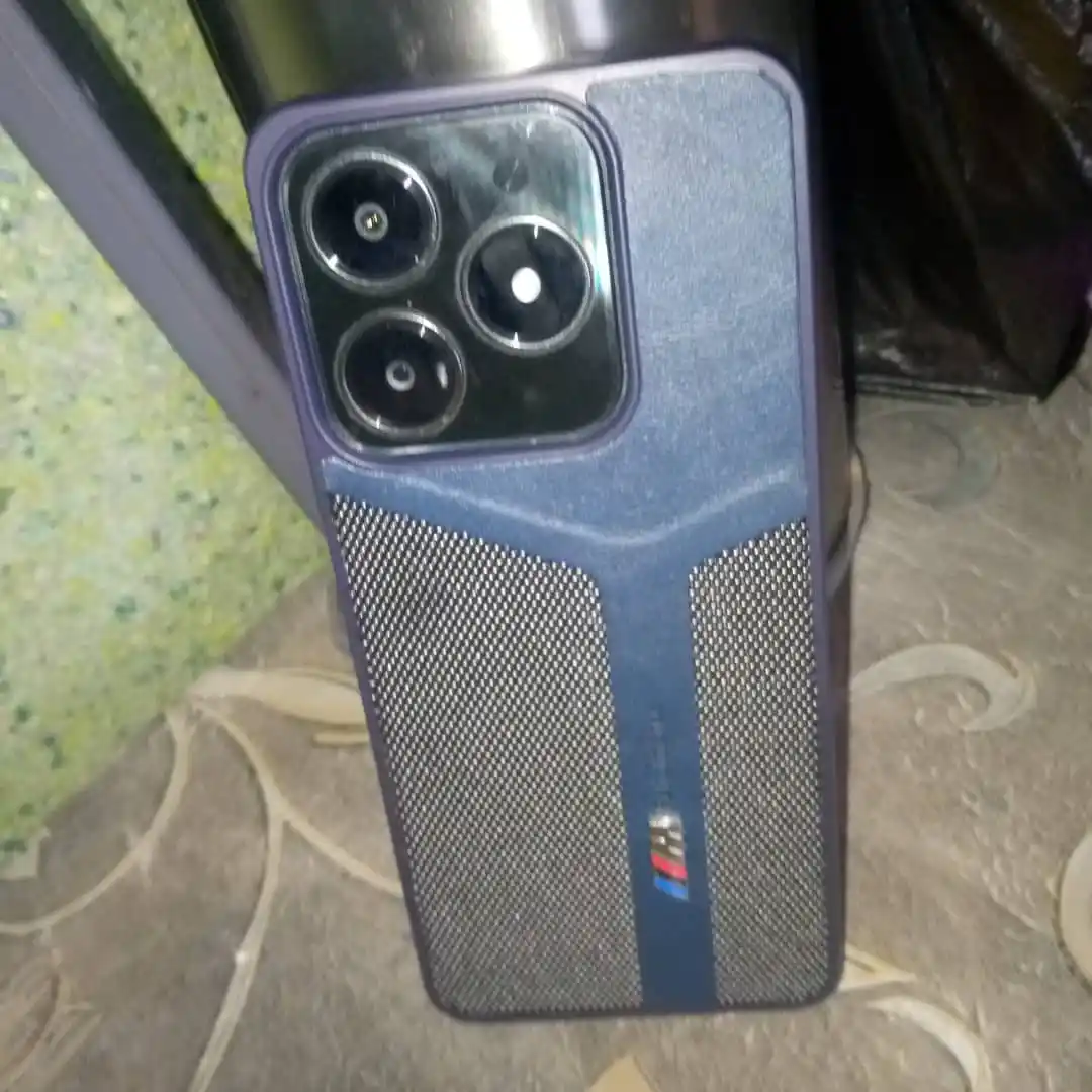 Realme Note 60, C61, C63 uchun g‘ilof