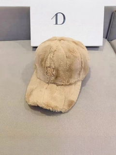 Бежевый