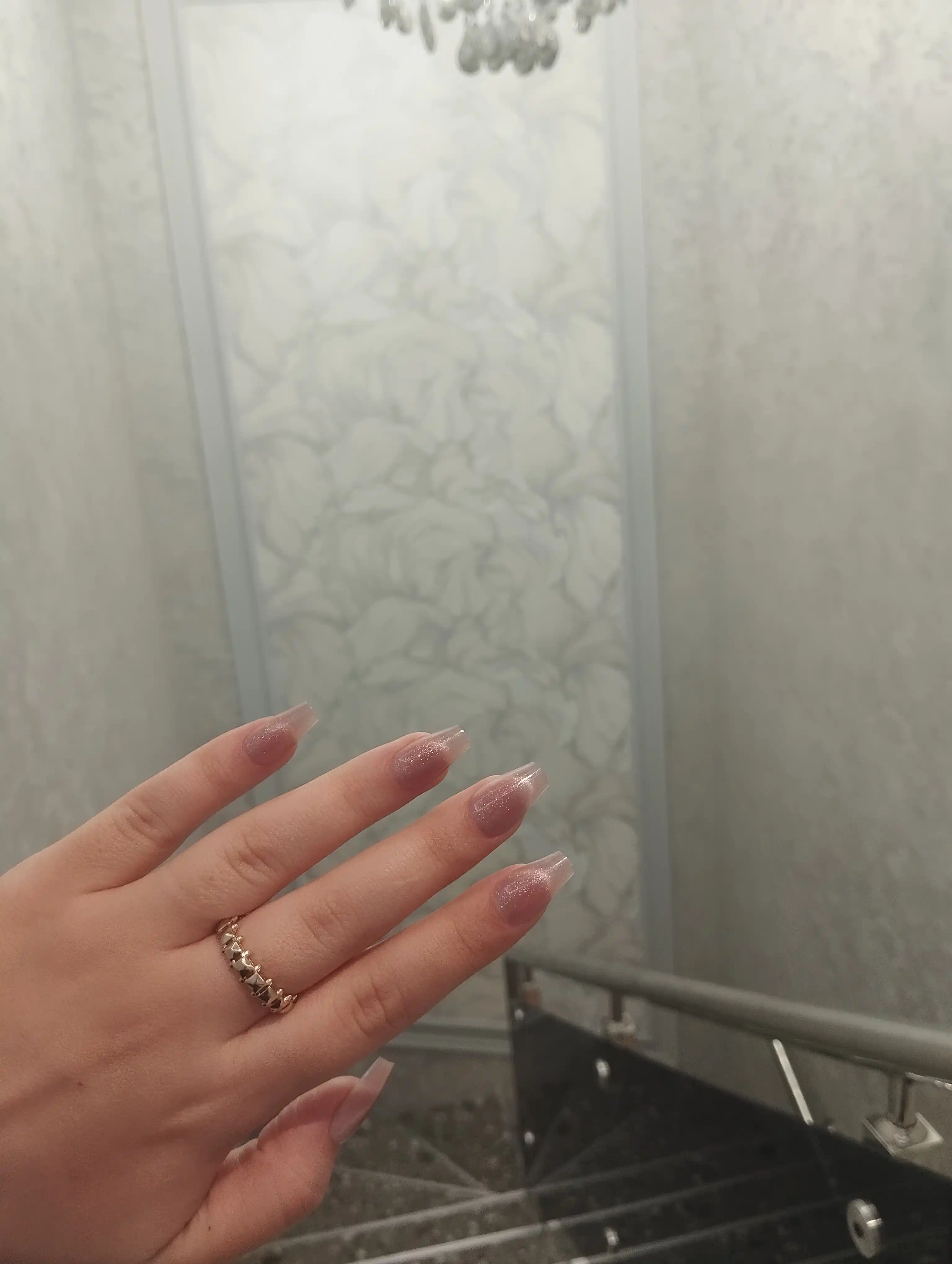Gel tirnoqlar