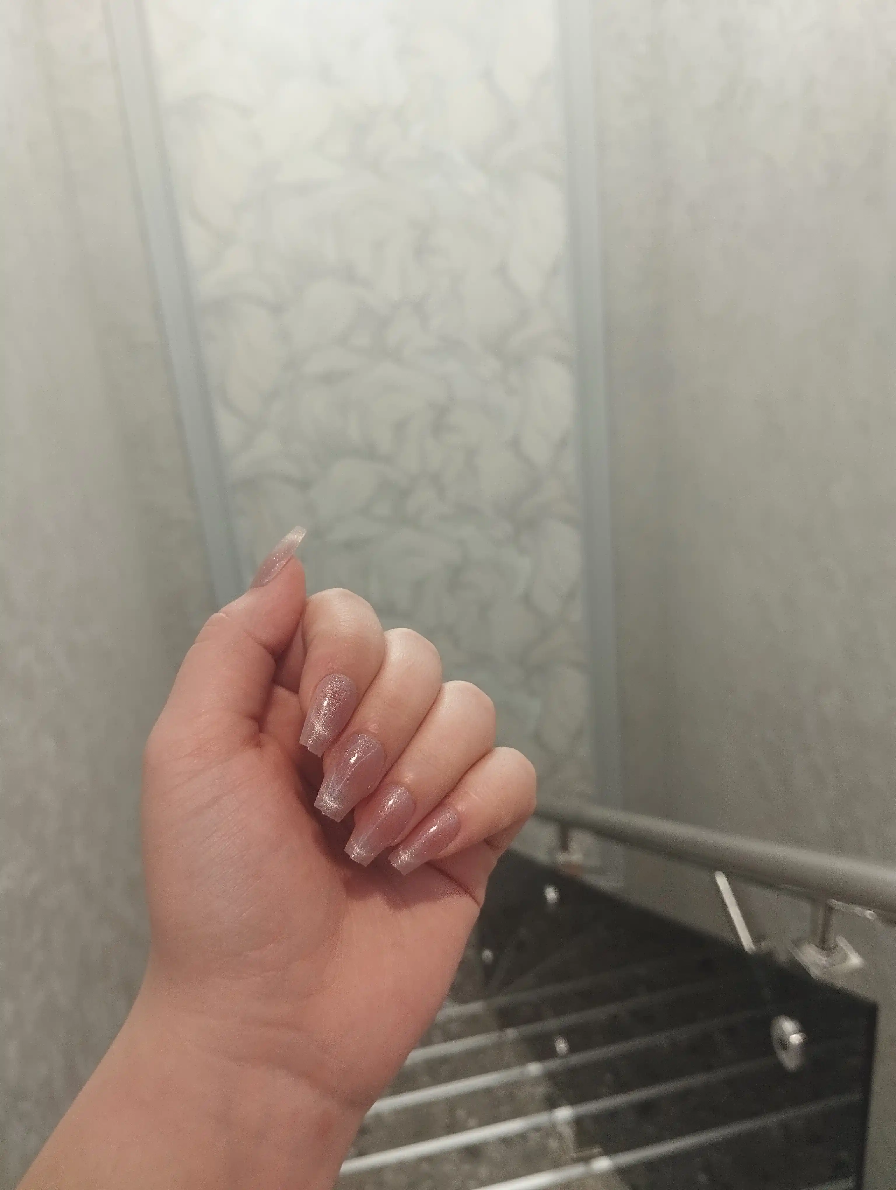 Gel tirnoqlar