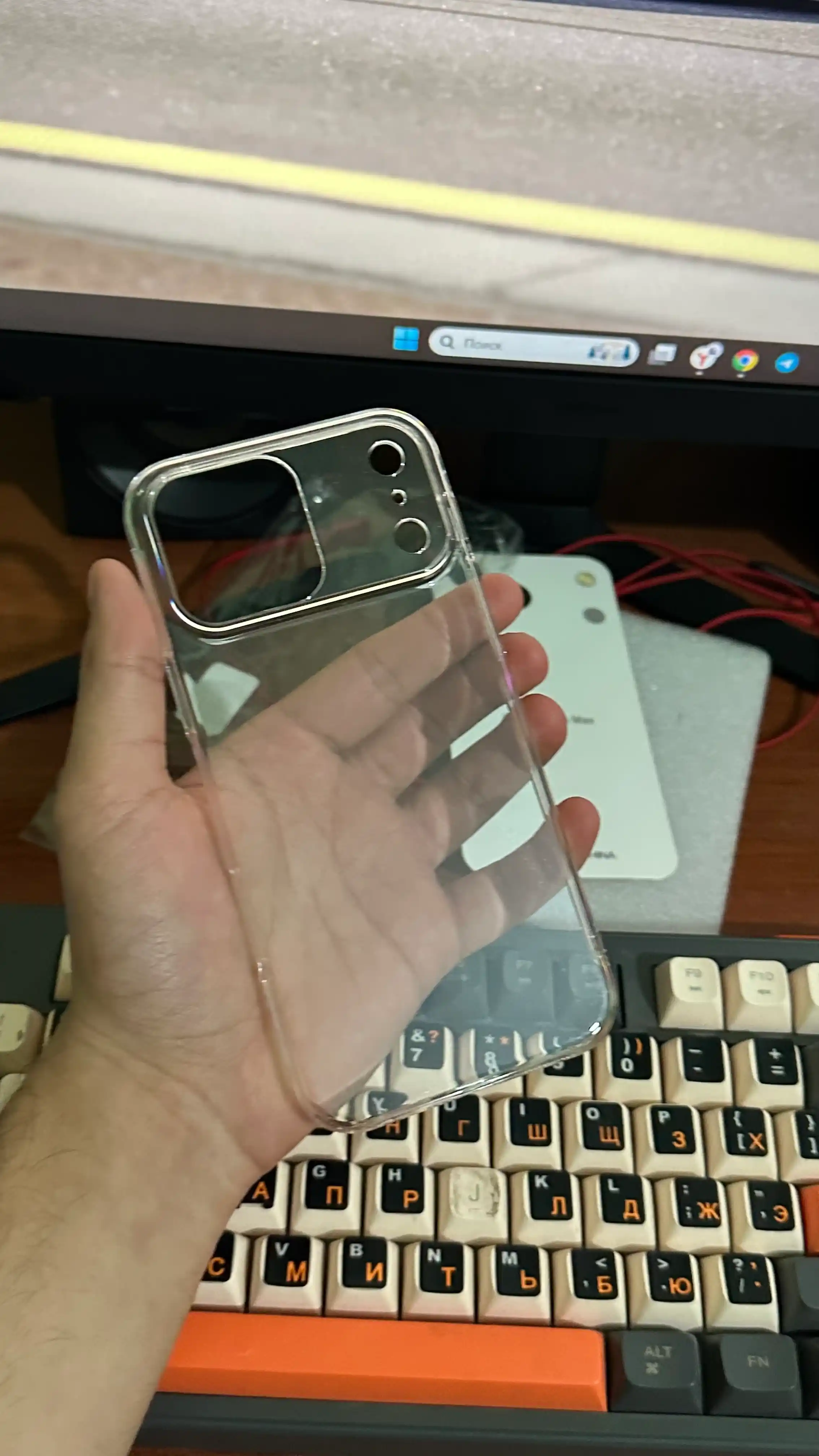 Чехол на iPhone XR, XS, 11, 12, 13, 14, 15, 16, 17, Pro, Max, Plus, прозрачный, силикон